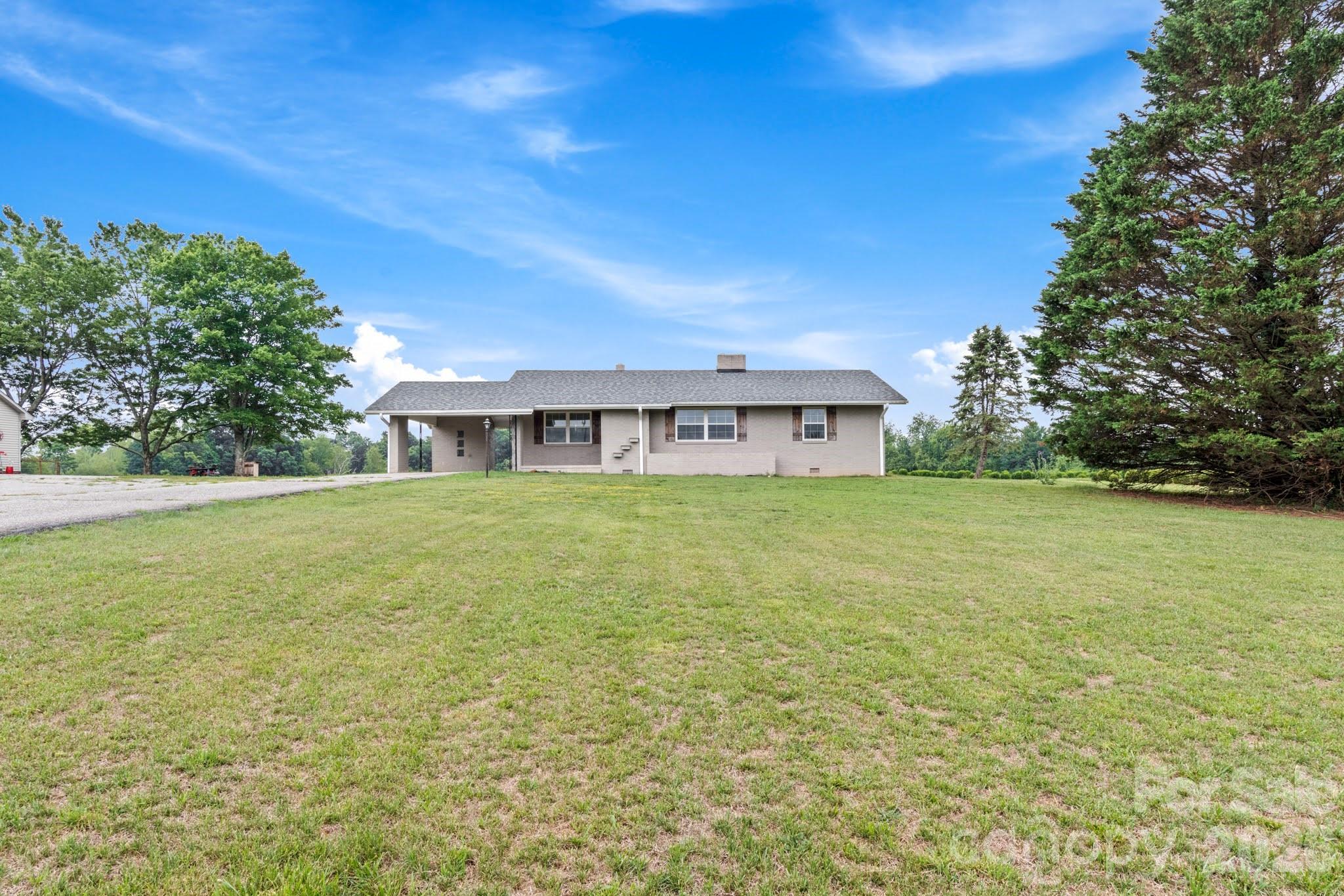 114 Shiloh Farm Trail — State Road