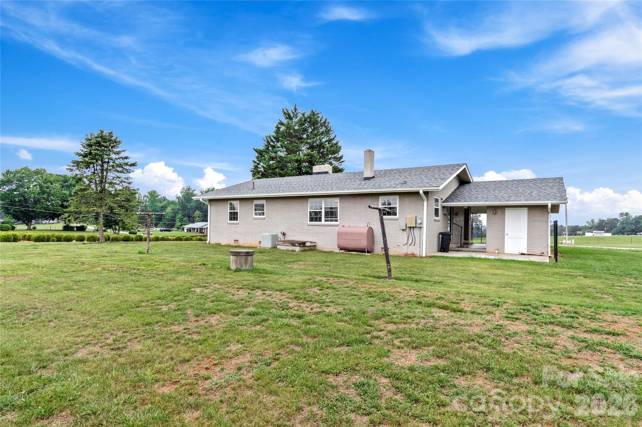 114 Shiloh Farm Trail — State Road