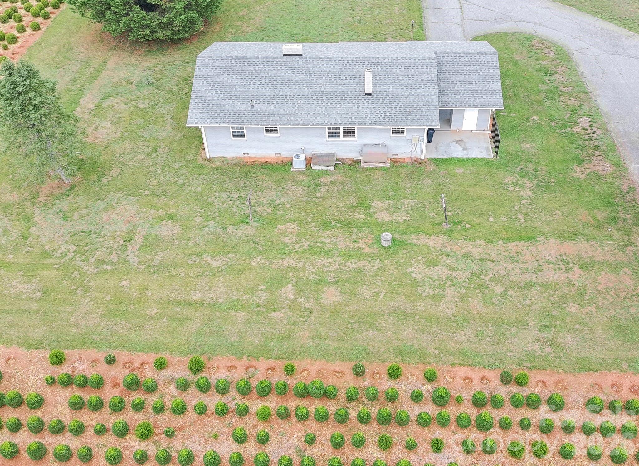 114 Shiloh Farm Trail — State Road