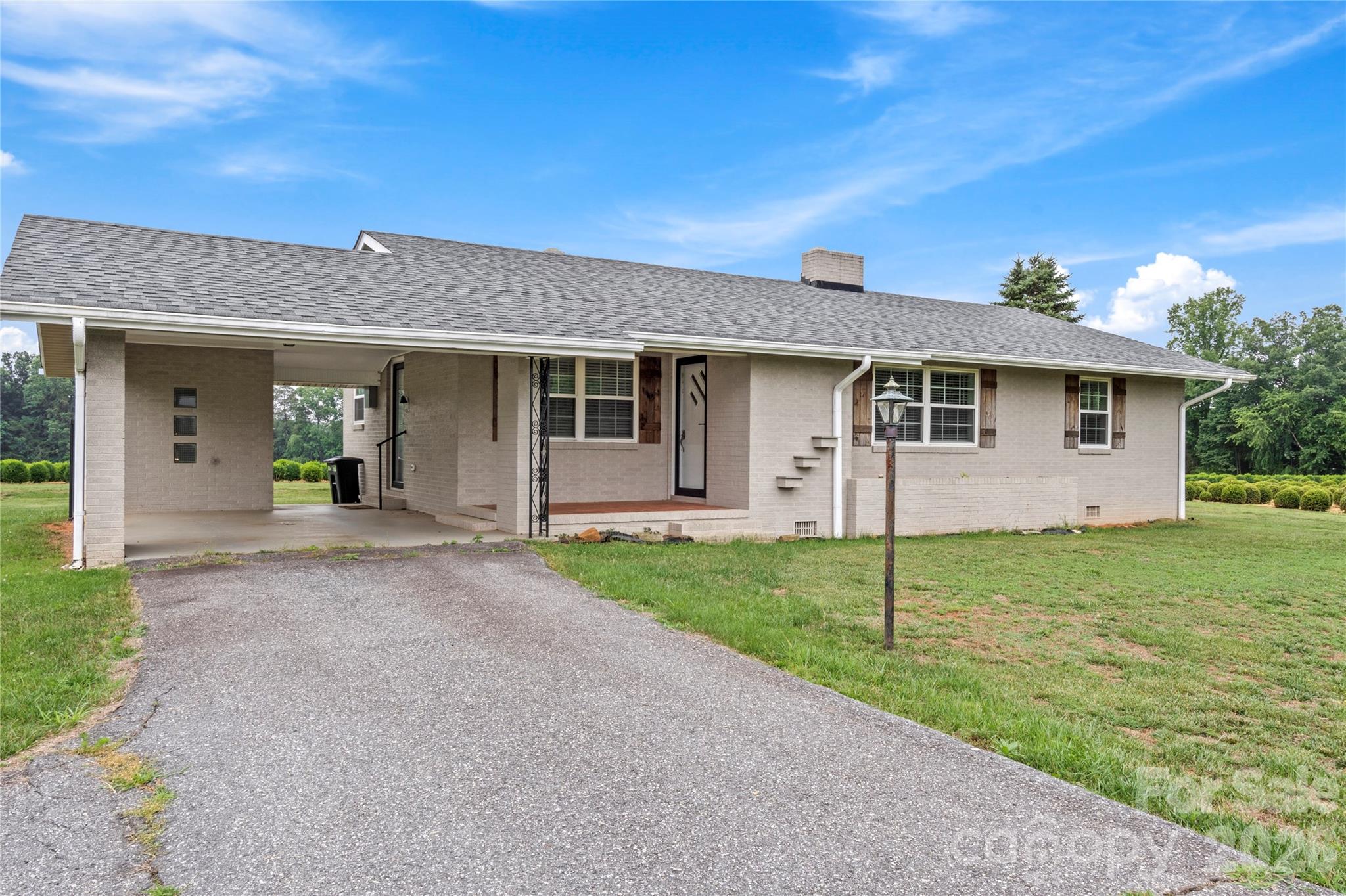 114 Shiloh Farm Trail — State Road