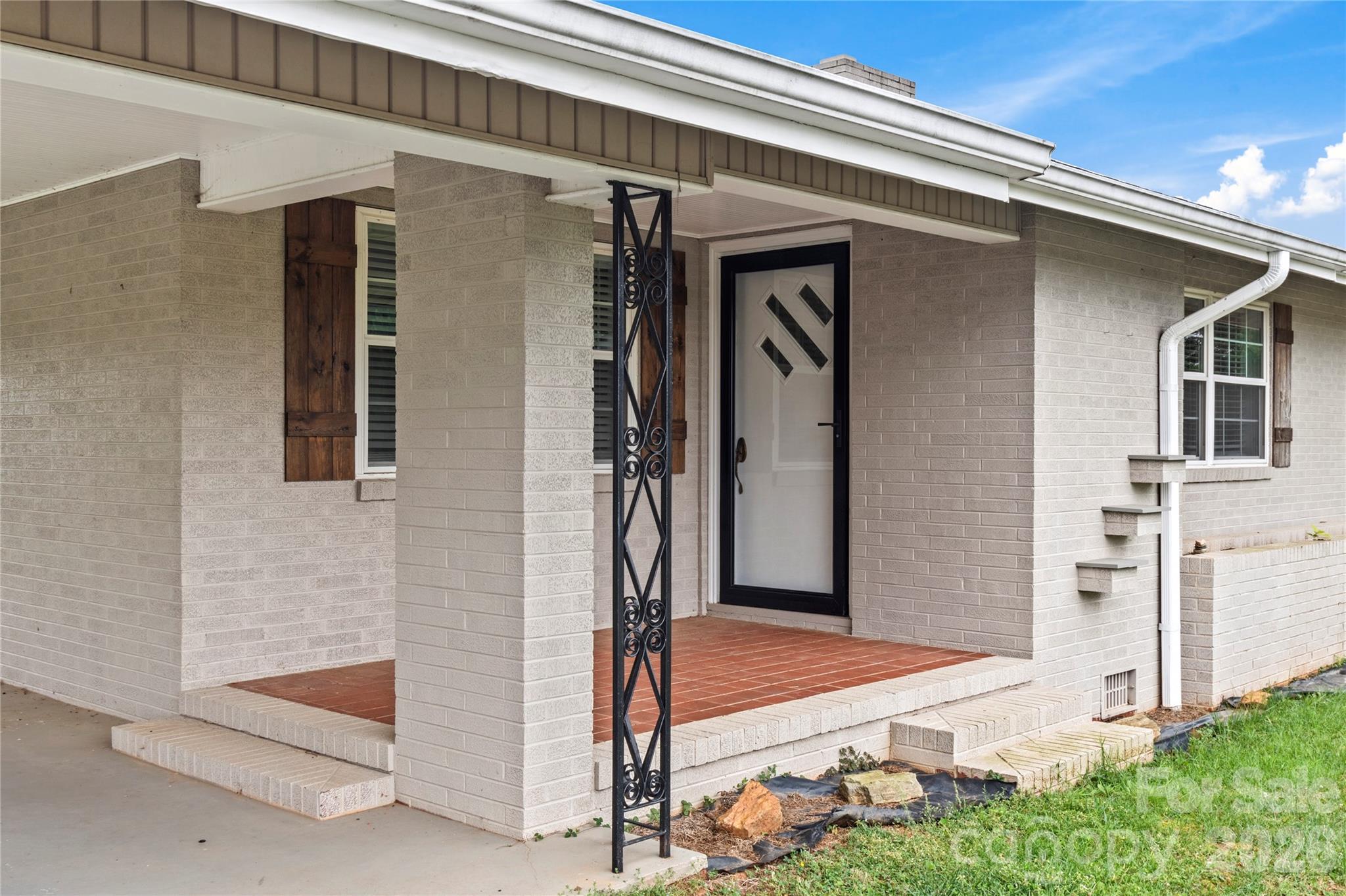 114 Shiloh Farm Trail — State Road