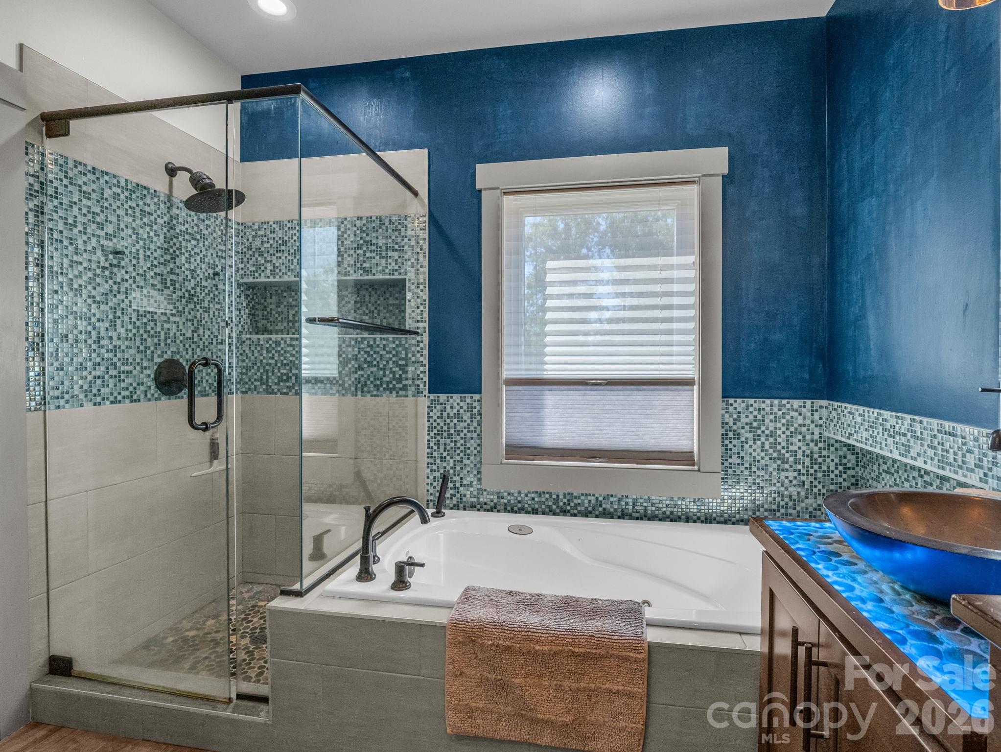 372 Horn Bottom Road — Forest City