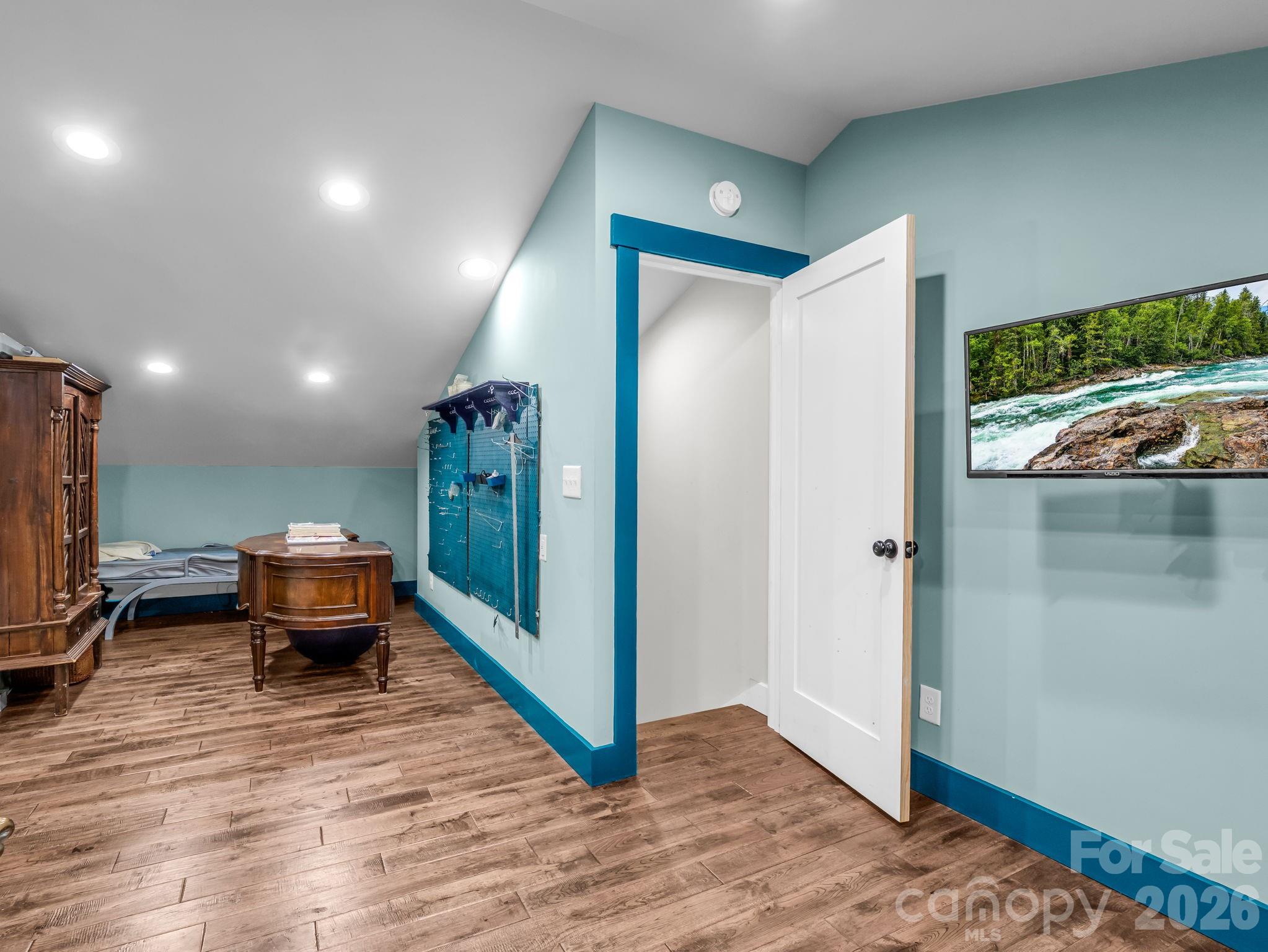 372 Horn Bottom Road — Forest City