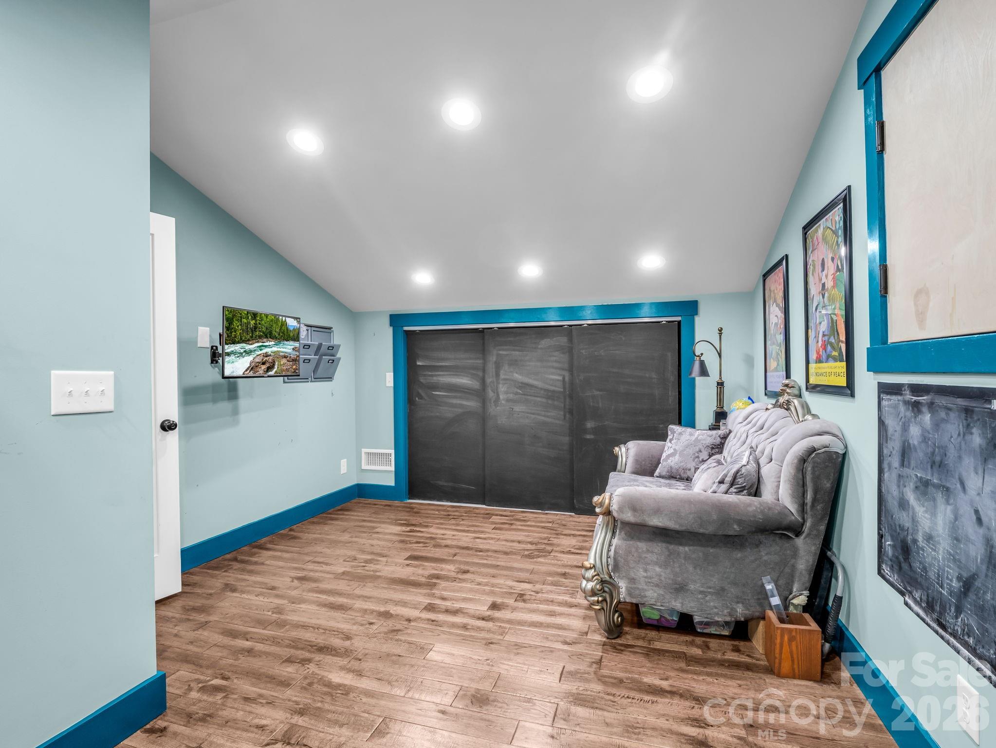 372 Horn Bottom Road — Forest City