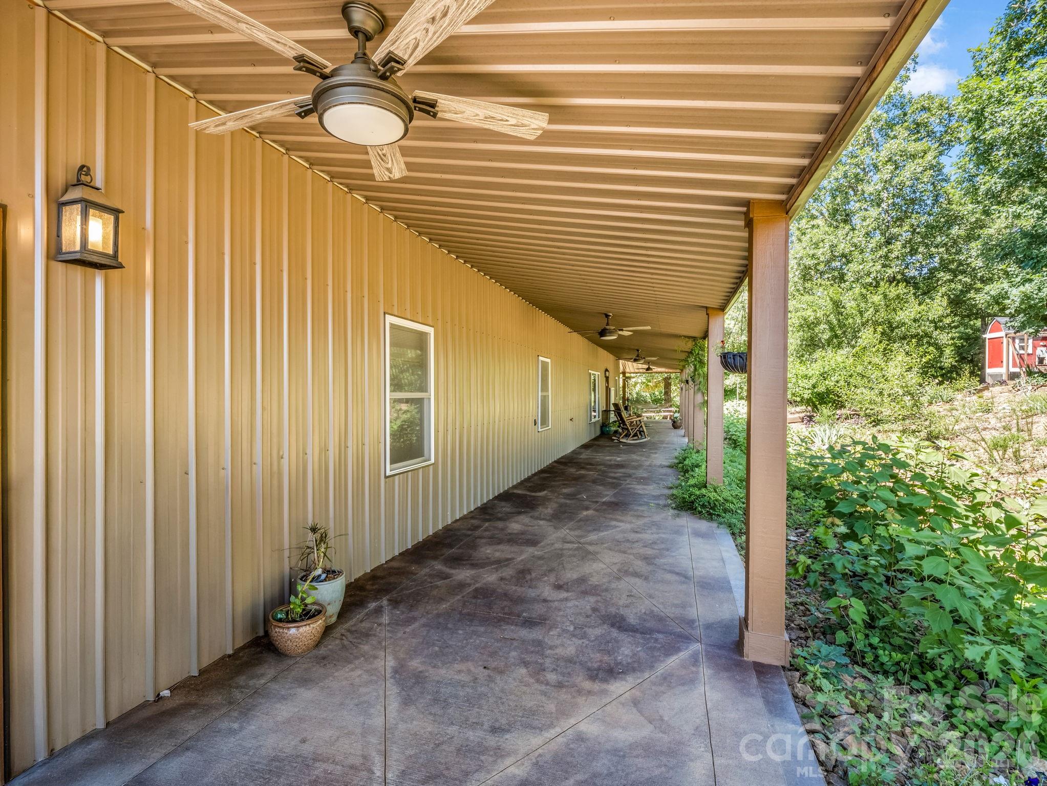 372 Horn Bottom Road — Forest City