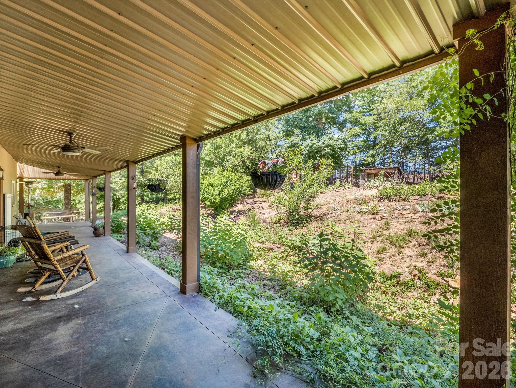 372 Horn Bottom Road — Forest City