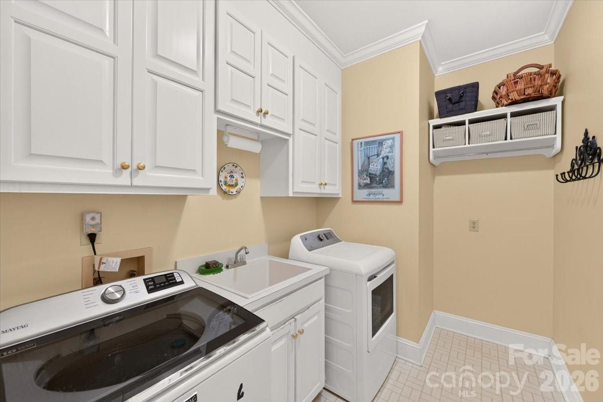 3601 Castellaine Drive — Charlotte