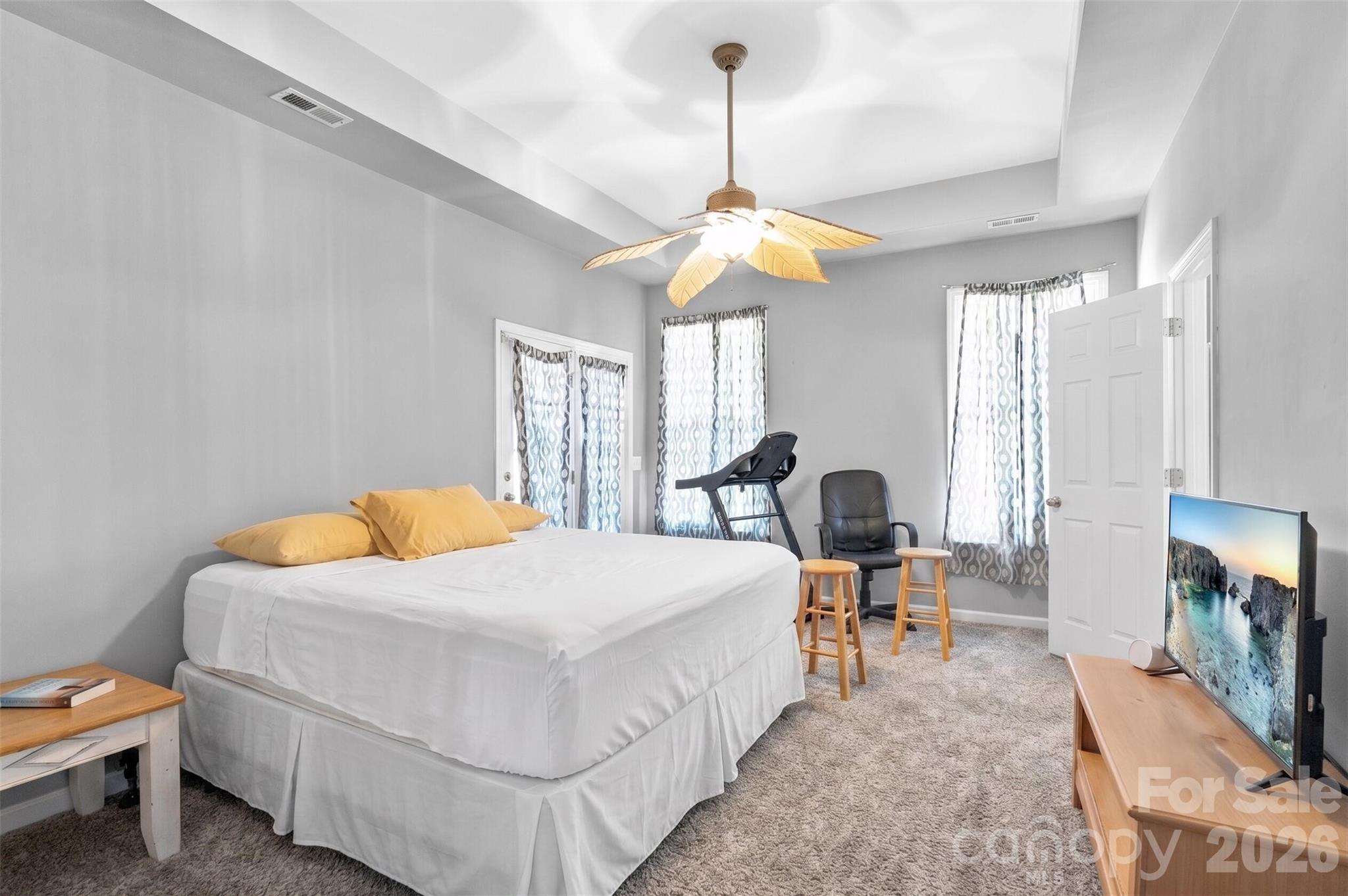 4628 Bonroi Avenue — Charlotte