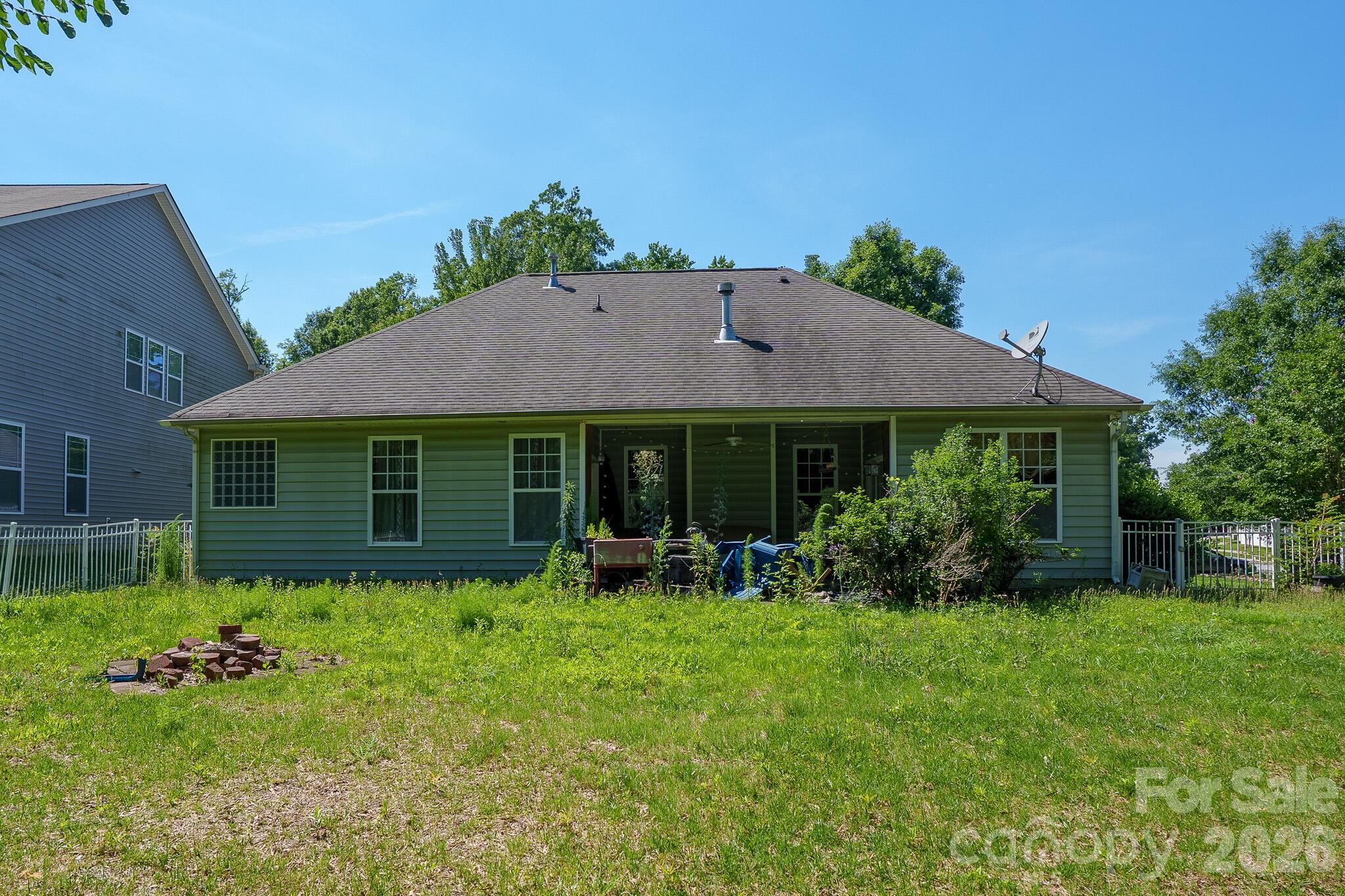 4628 Bonroi Avenue — Charlotte