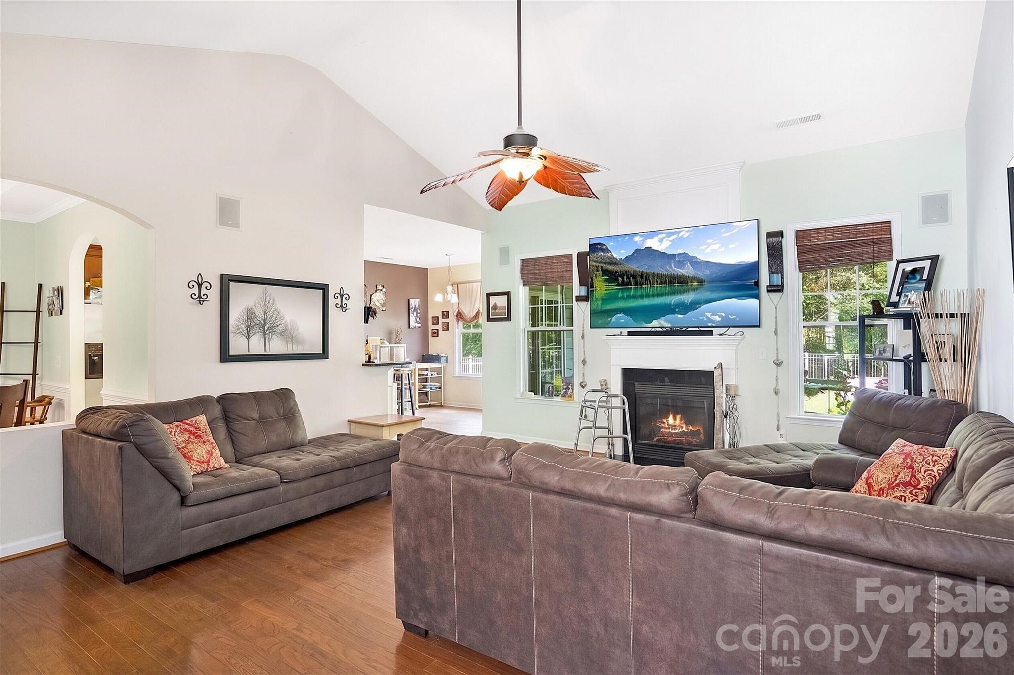 4628 Bonroi Avenue — Charlotte