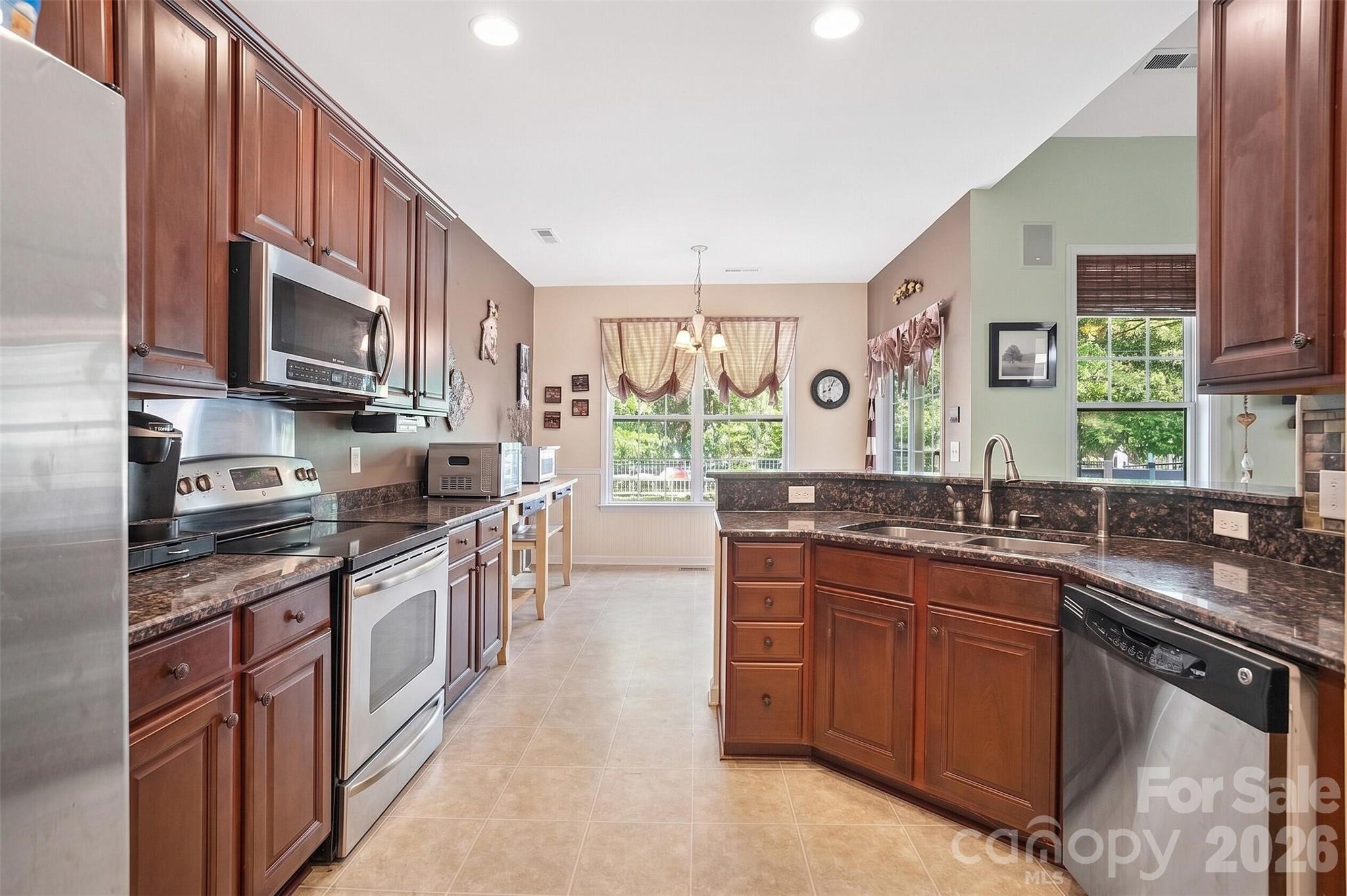 4628 Bonroi Avenue — Charlotte