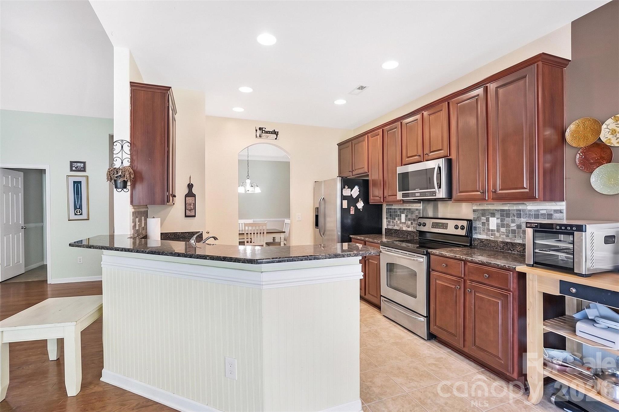 4628 Bonroi Avenue — Charlotte
