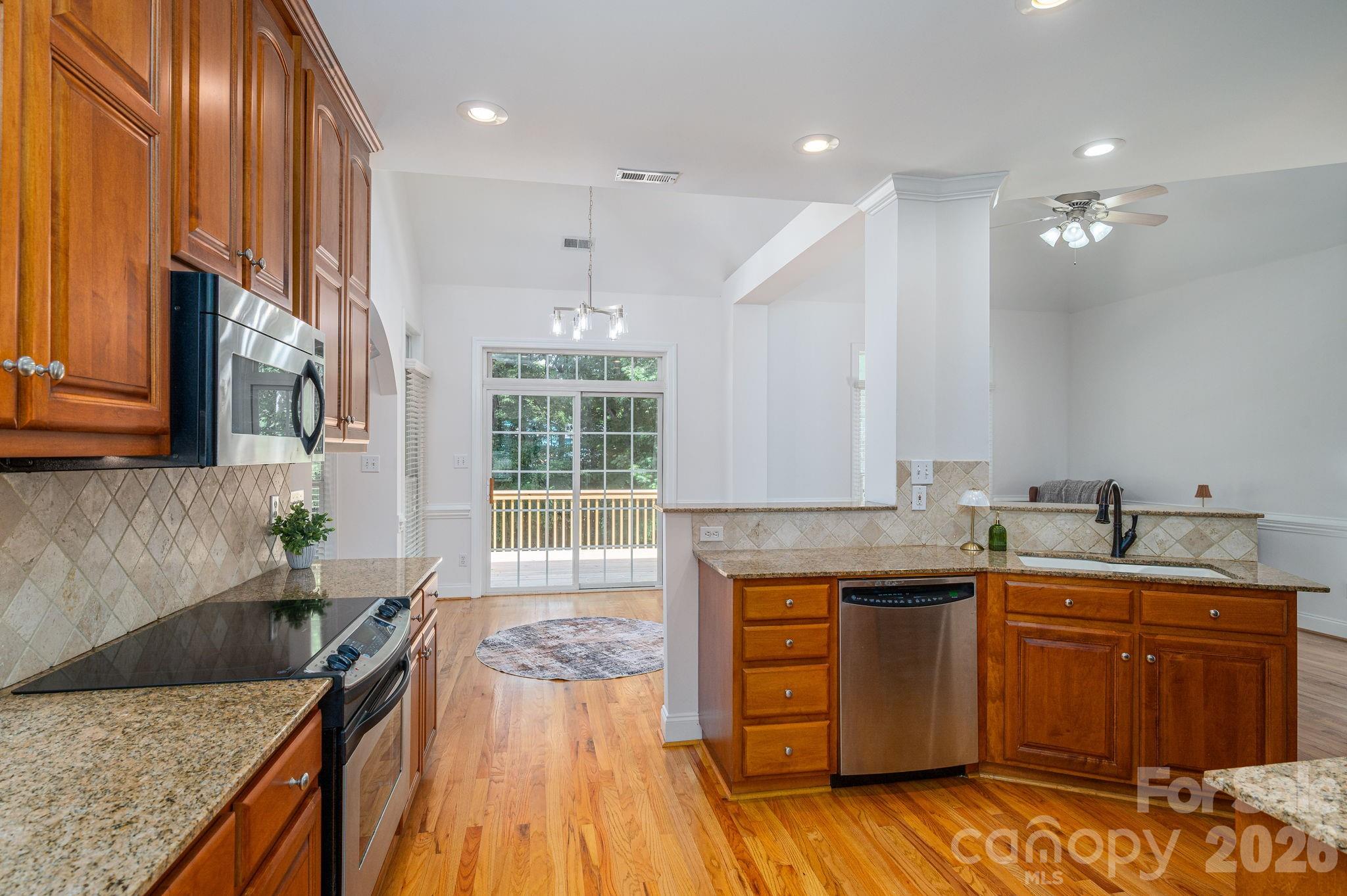 4017 Foxes Trail — Cramerton