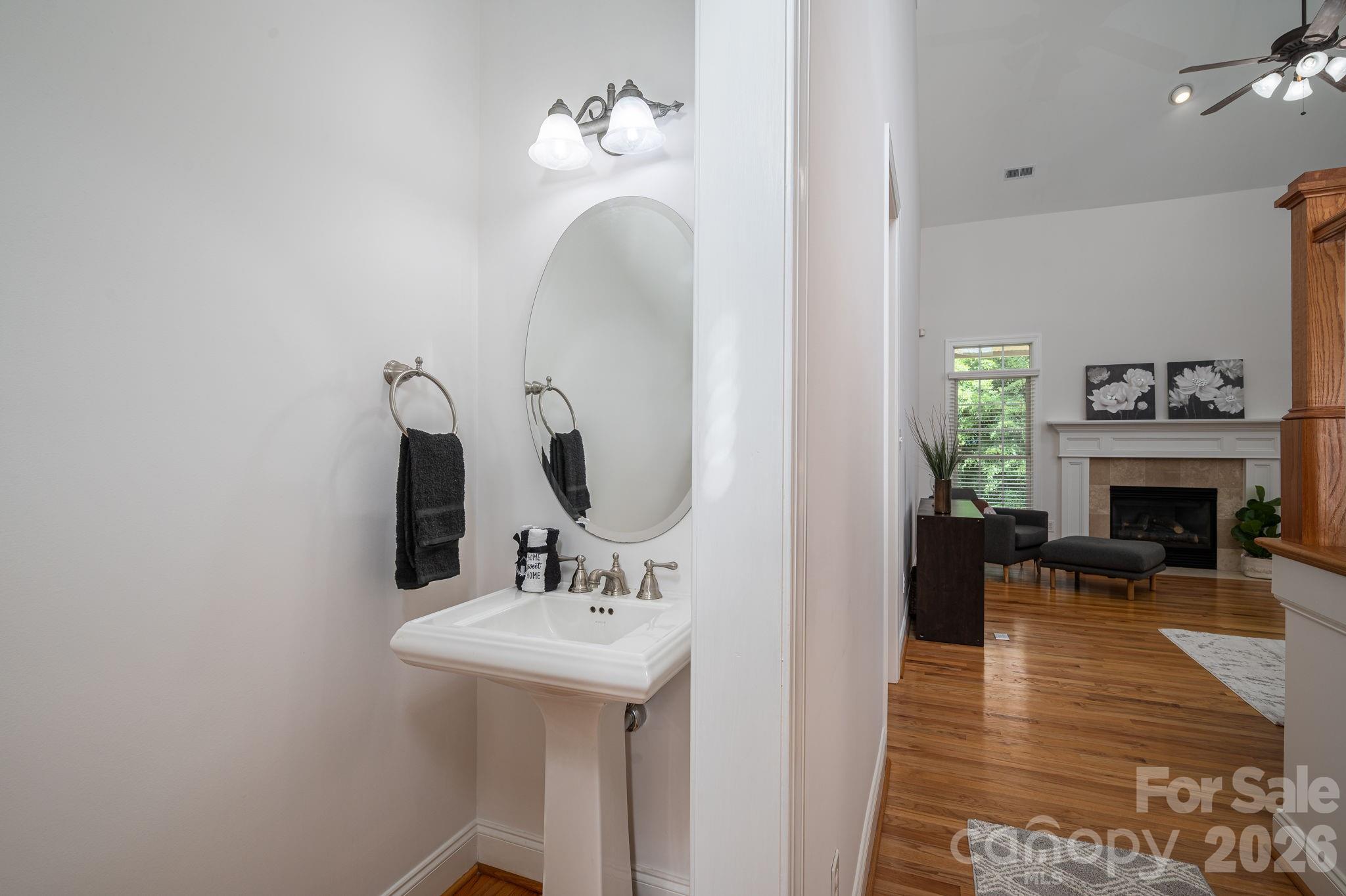 4017 Foxes Trail — Cramerton