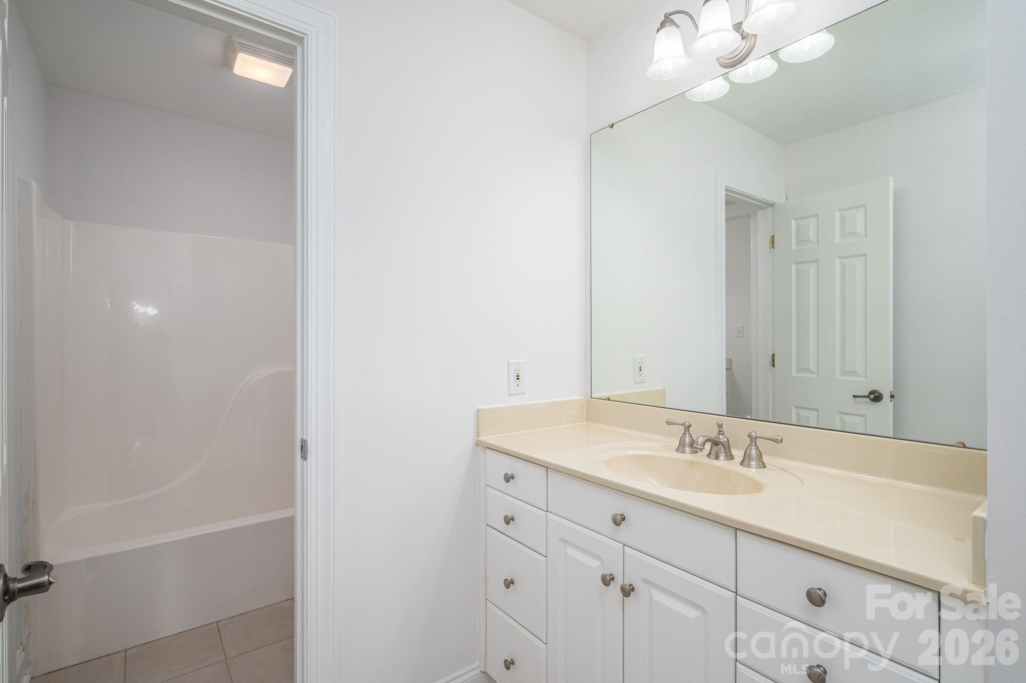 4017 Foxes Trail — Cramerton