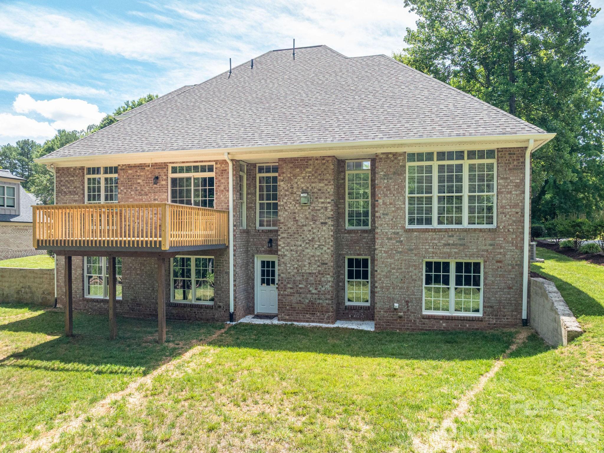4017 Foxes Trail — Cramerton