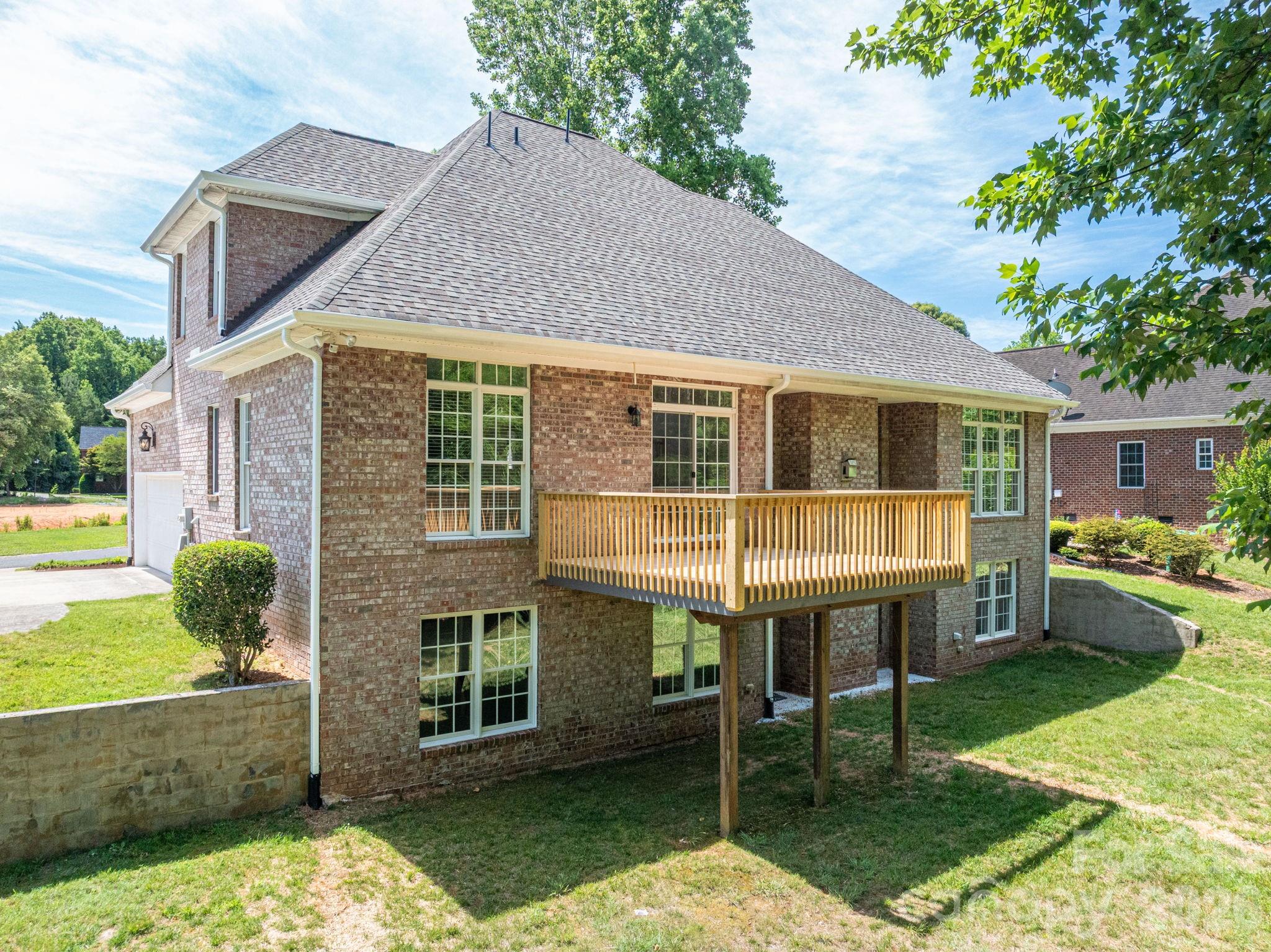 4017 Foxes Trail — Cramerton