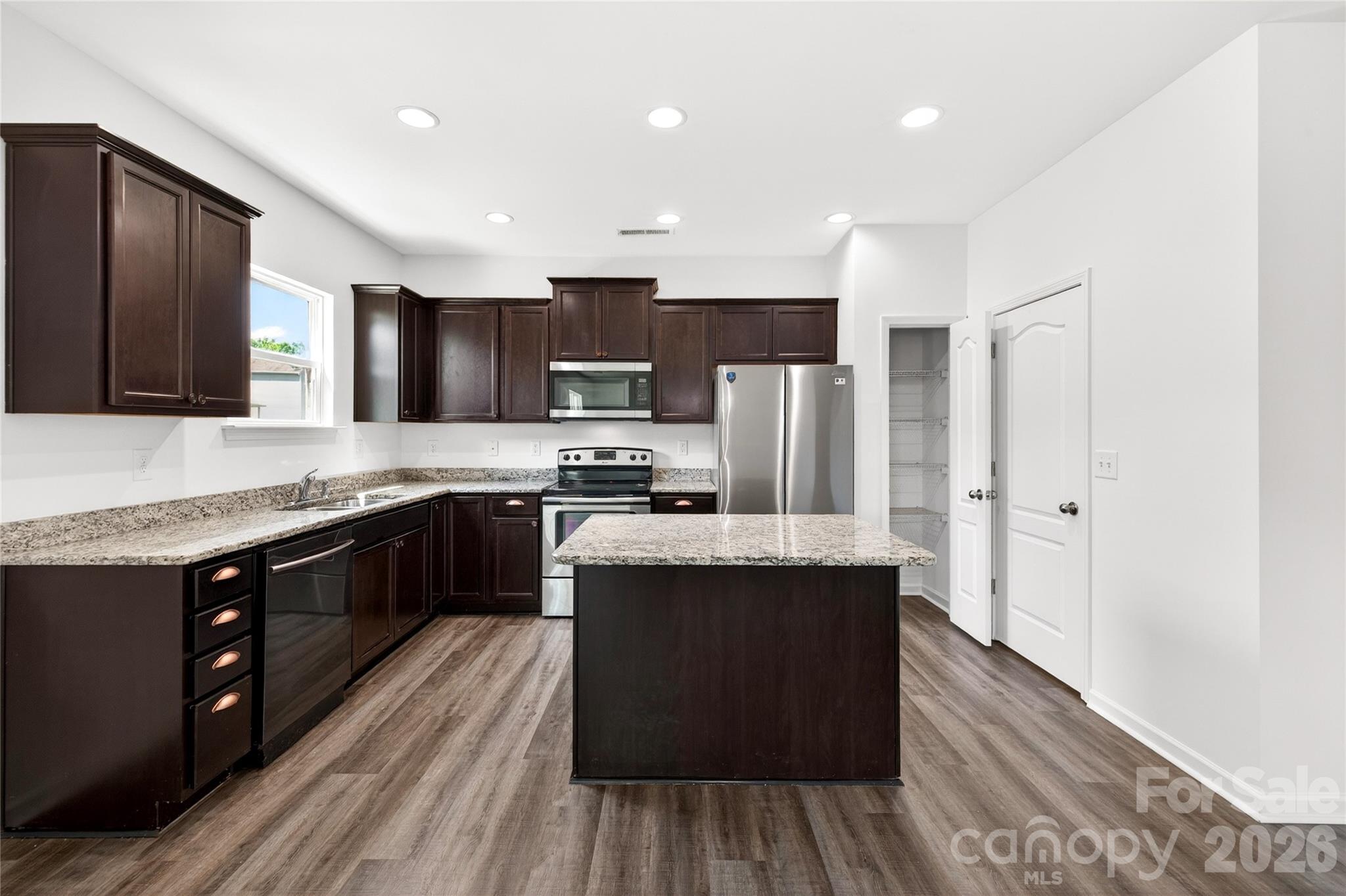 9013 Magnolia Lily Avenue — Charlotte