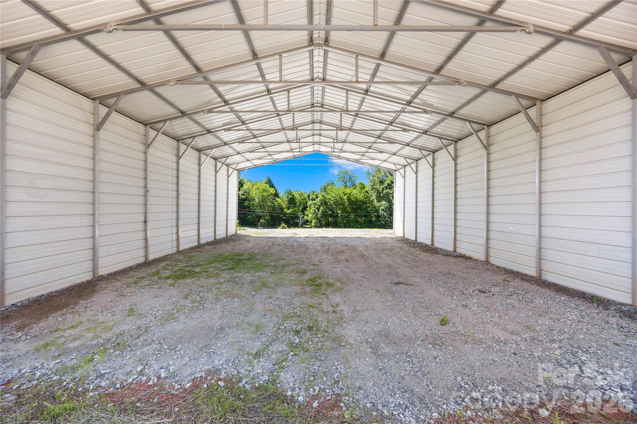 4051 10th Avenue Drive SW — Hickory