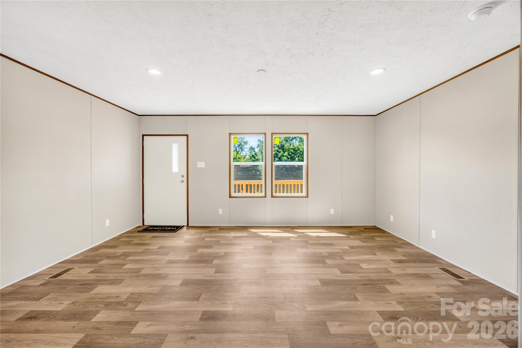 4051 10th Avenue Drive SW — Hickory