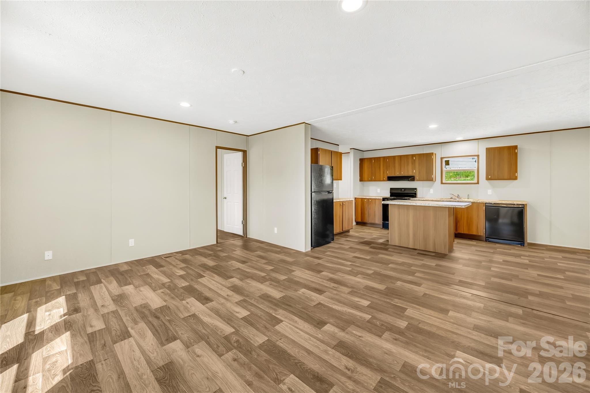 4051 10th Avenue Drive SW — Hickory
