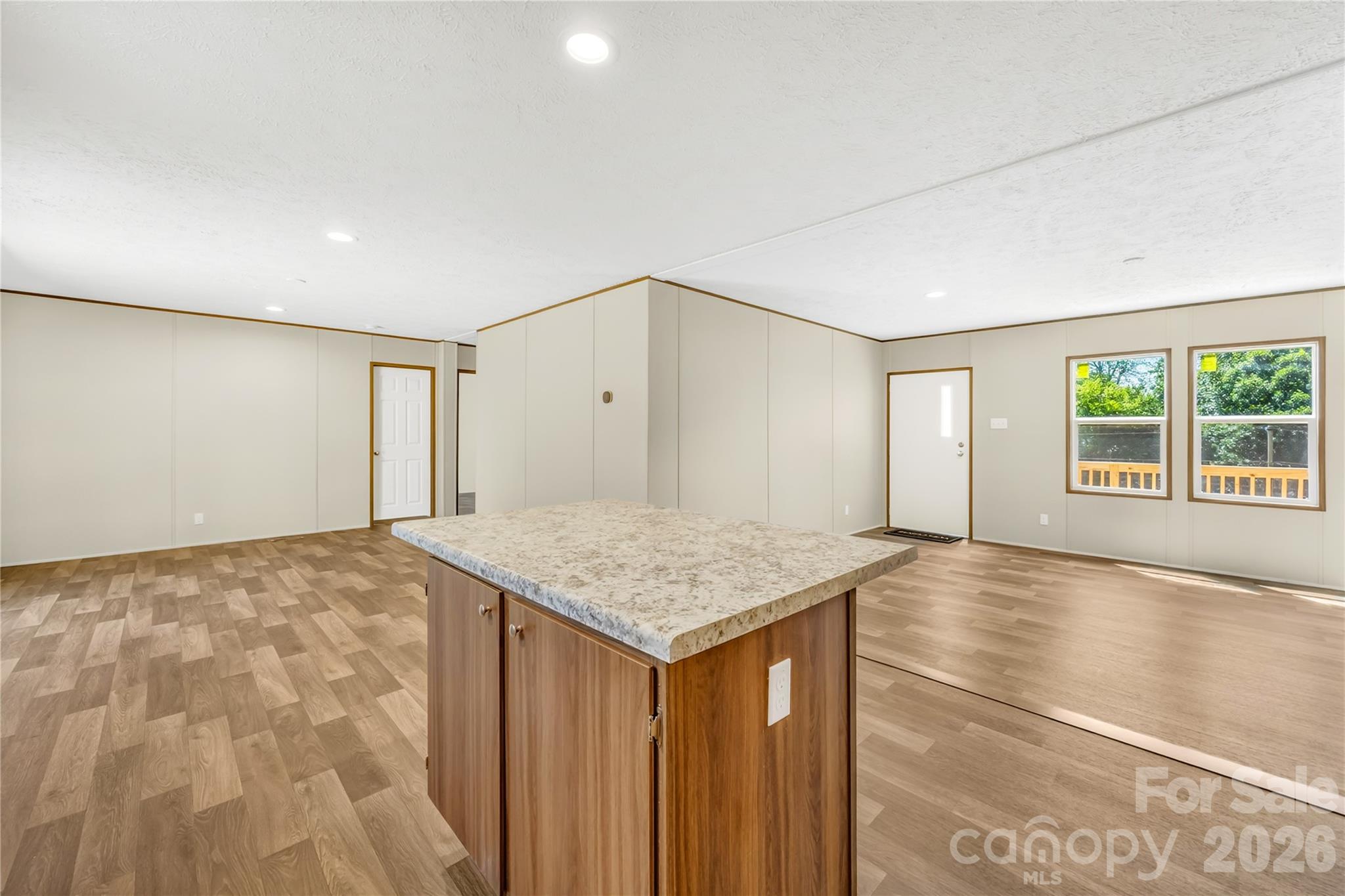 4051 10th Avenue Drive SW — Hickory