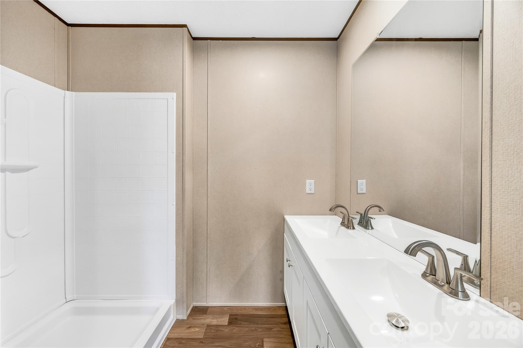4051 10th Avenue Drive SW — Hickory