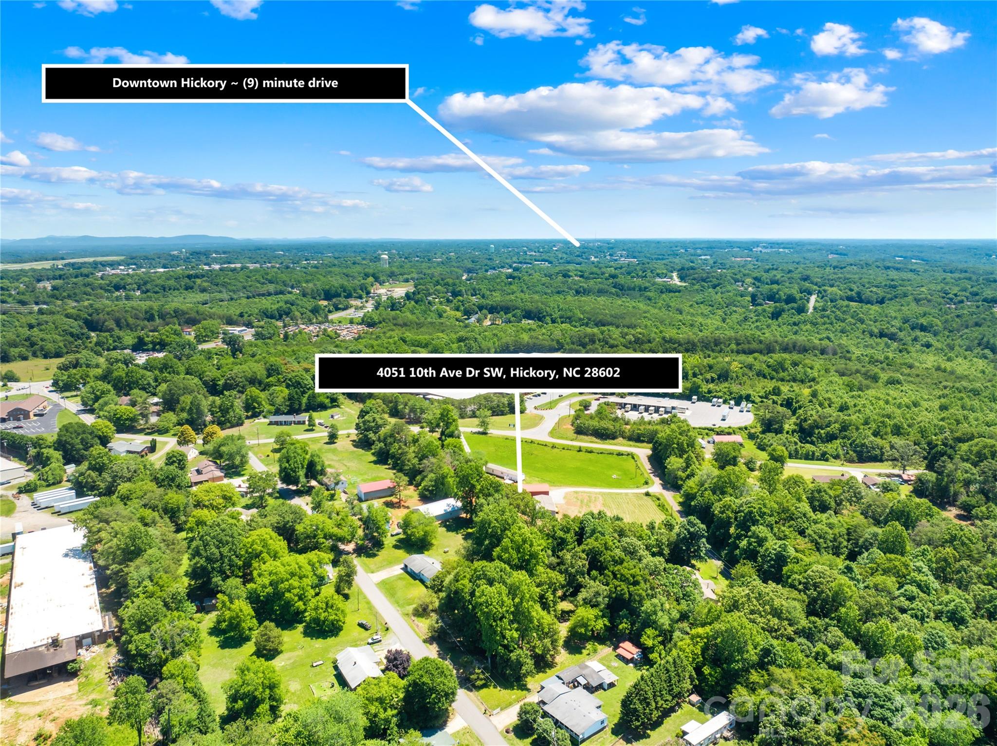4051 10th Avenue Drive SW — Hickory
