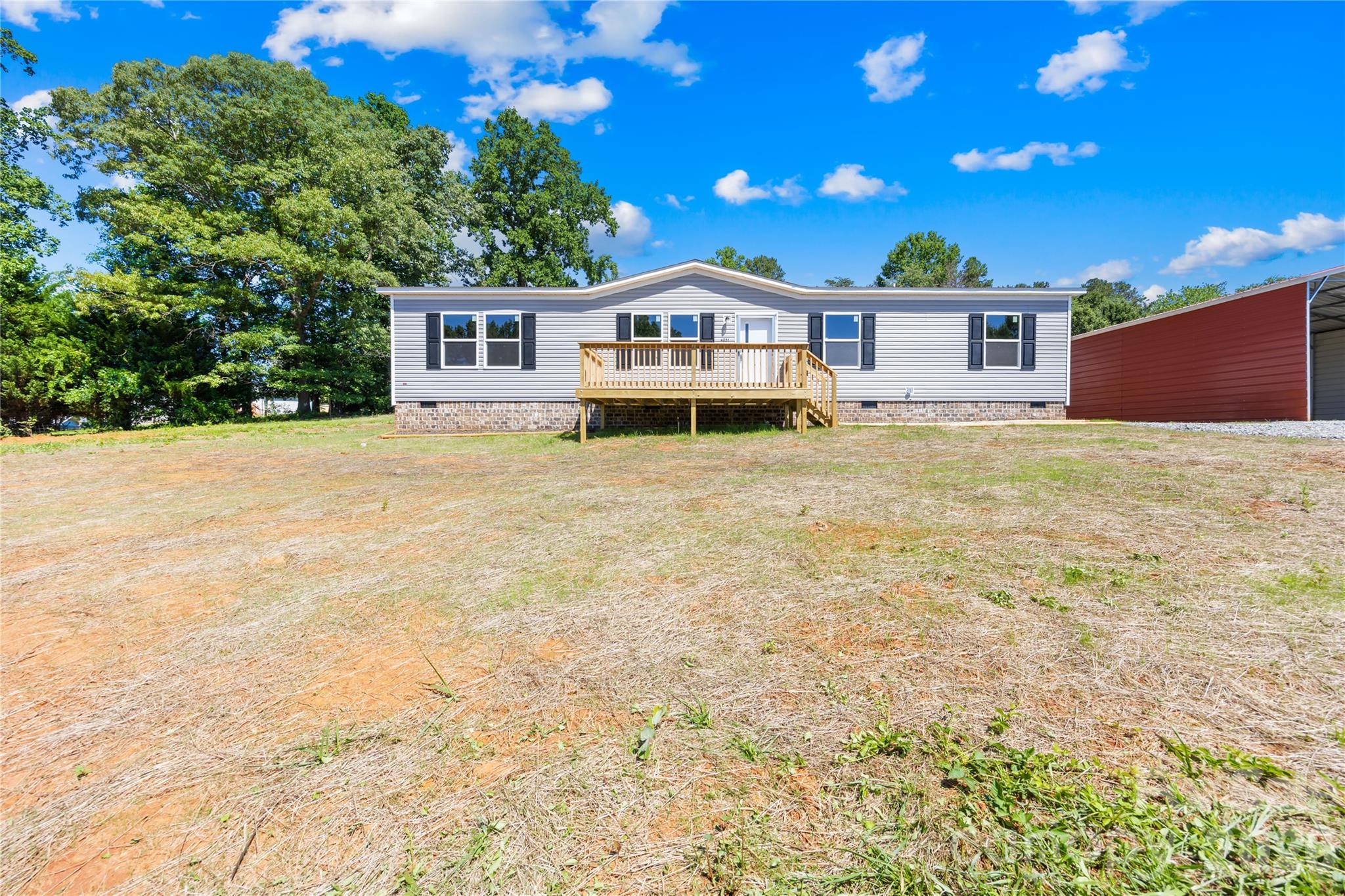 4051 10th Avenue Drive SW — Hickory