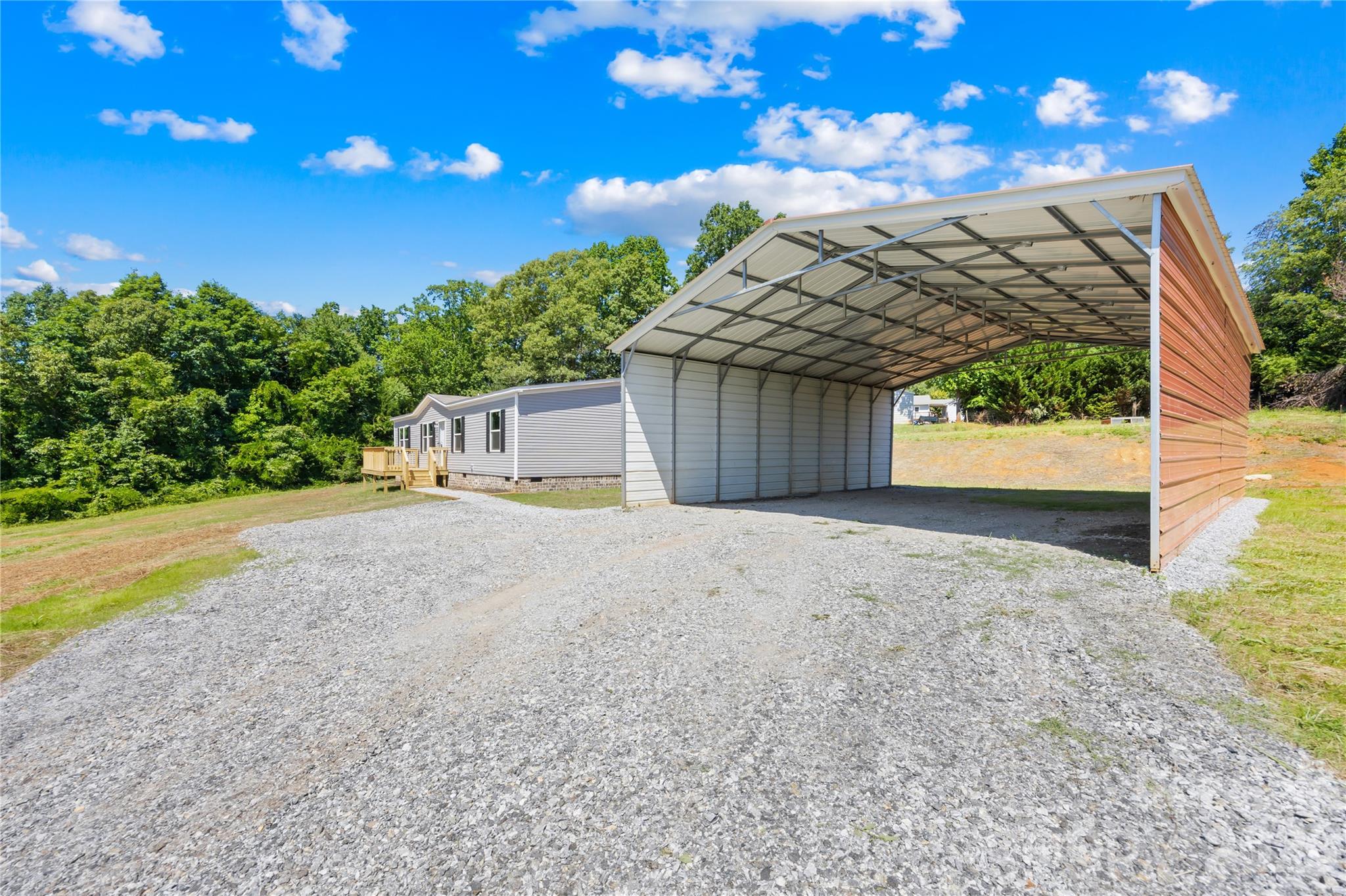 4051 10th Avenue Drive SW — Hickory