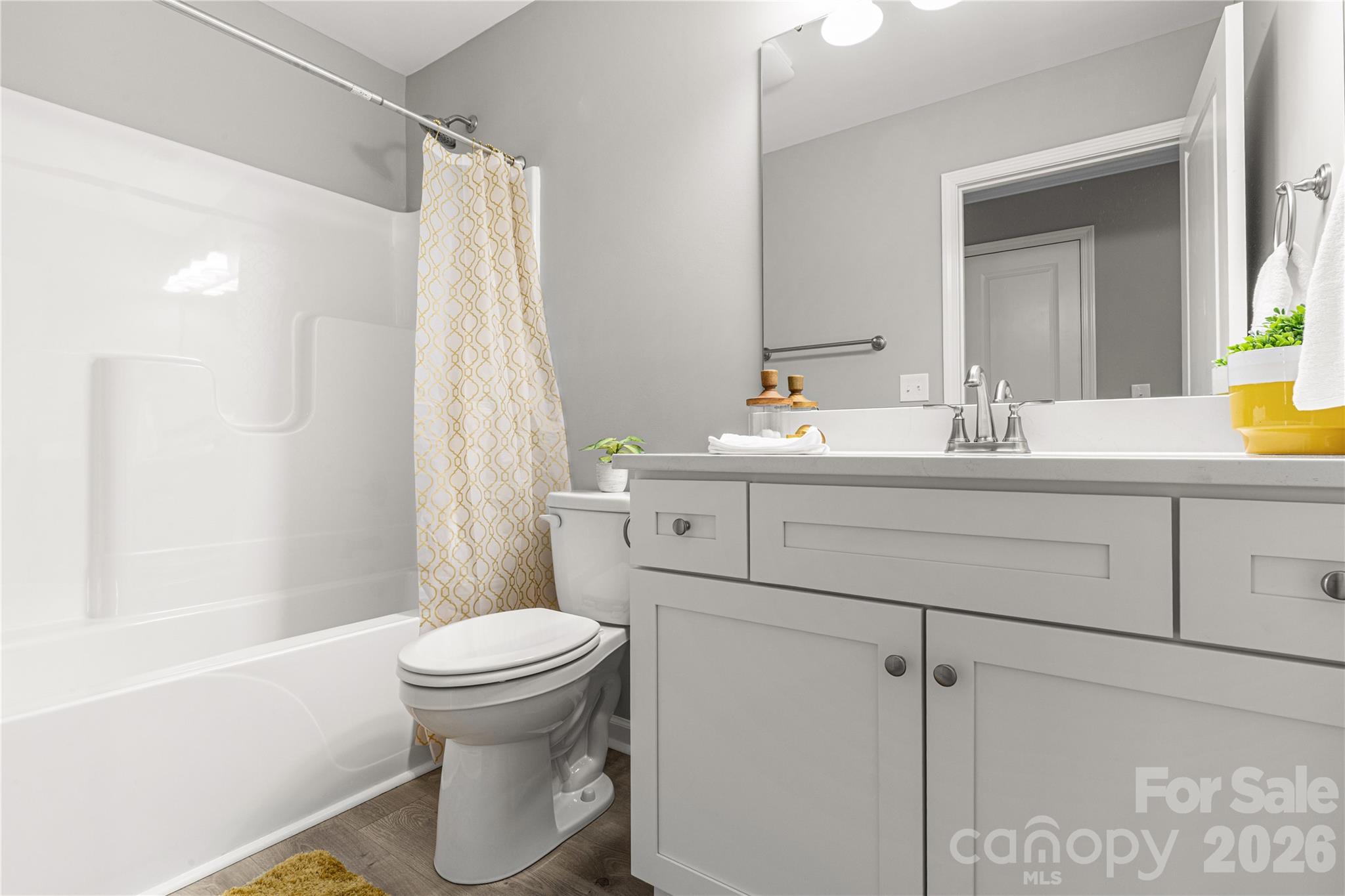 2489 Pineview Drive — Lancaster