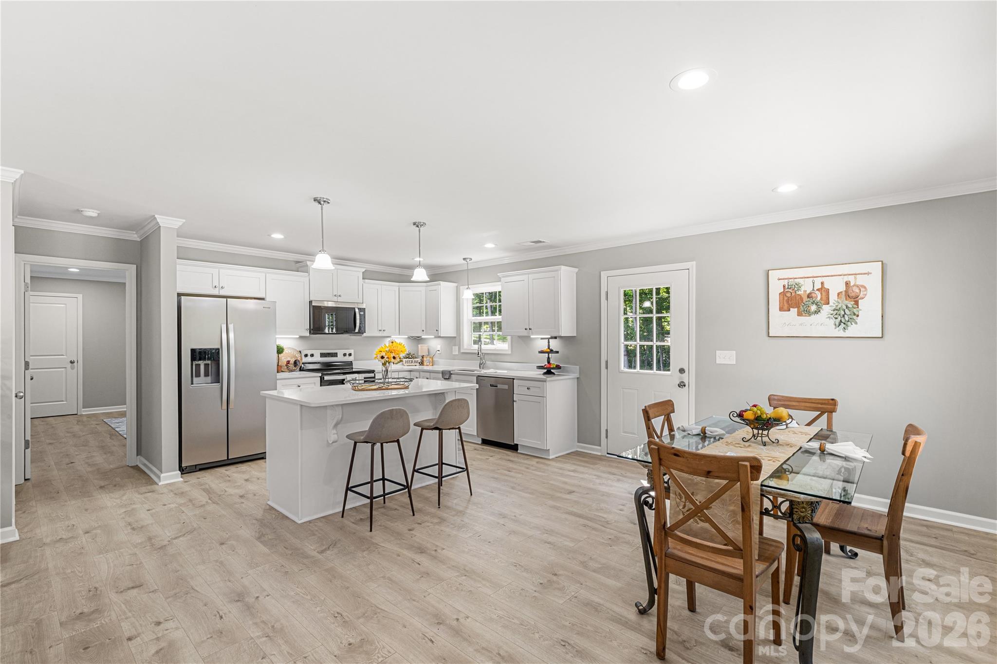 2489 Pineview Drive — Lancaster