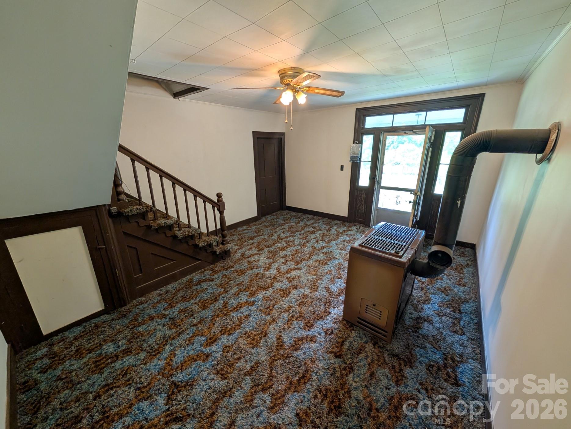 1327 NC 80 Highway — Bakersville