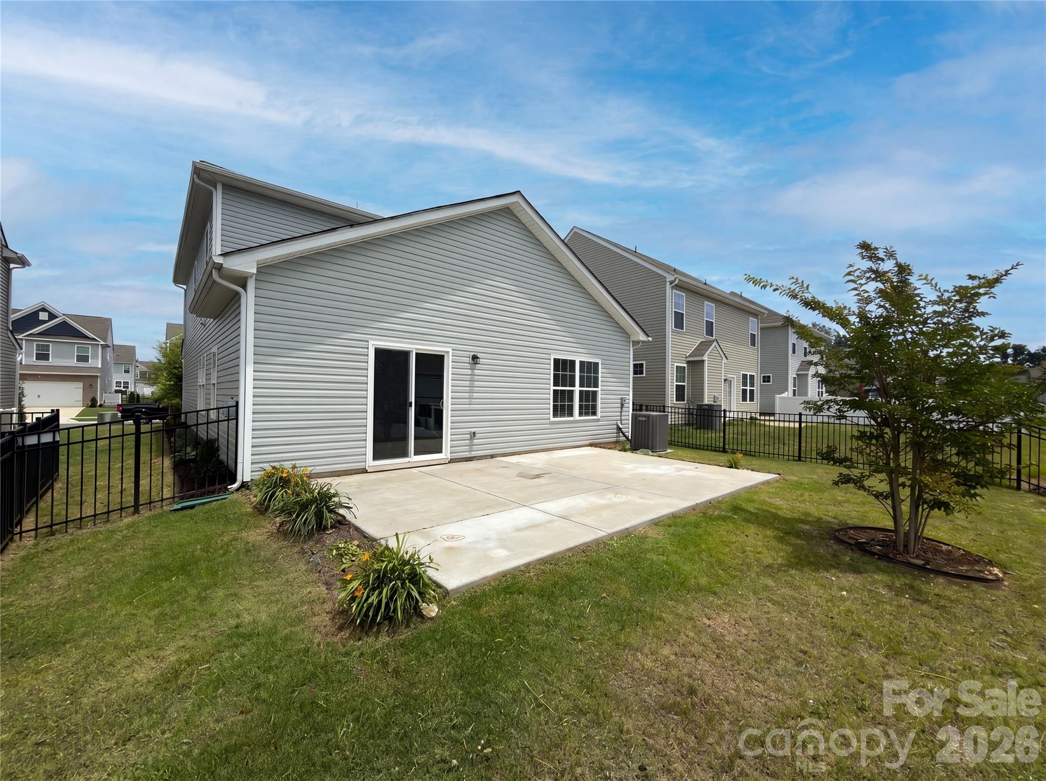 7725 Sea Turtle Way — Lancaster