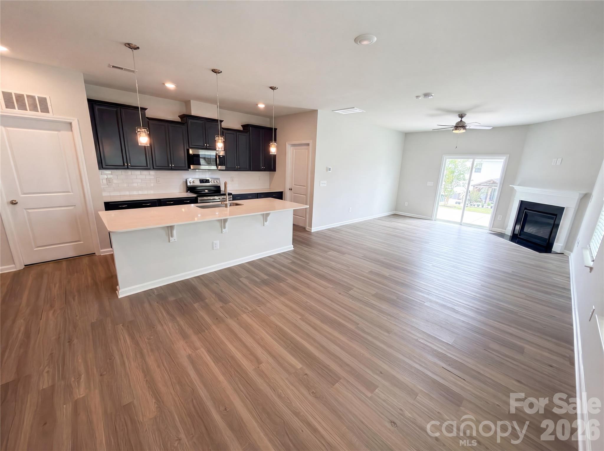 7725 Sea Turtle Way — Lancaster