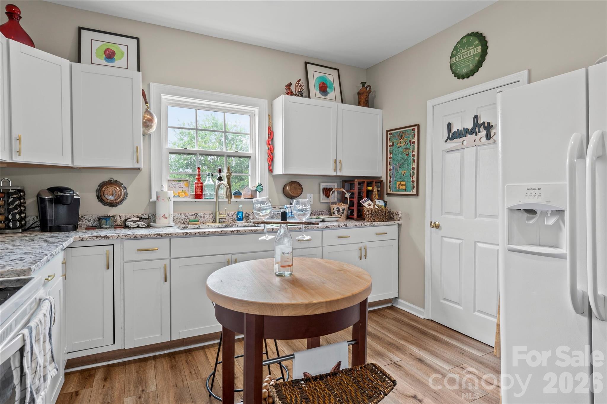 112 Hillcrest Street — Jonesville