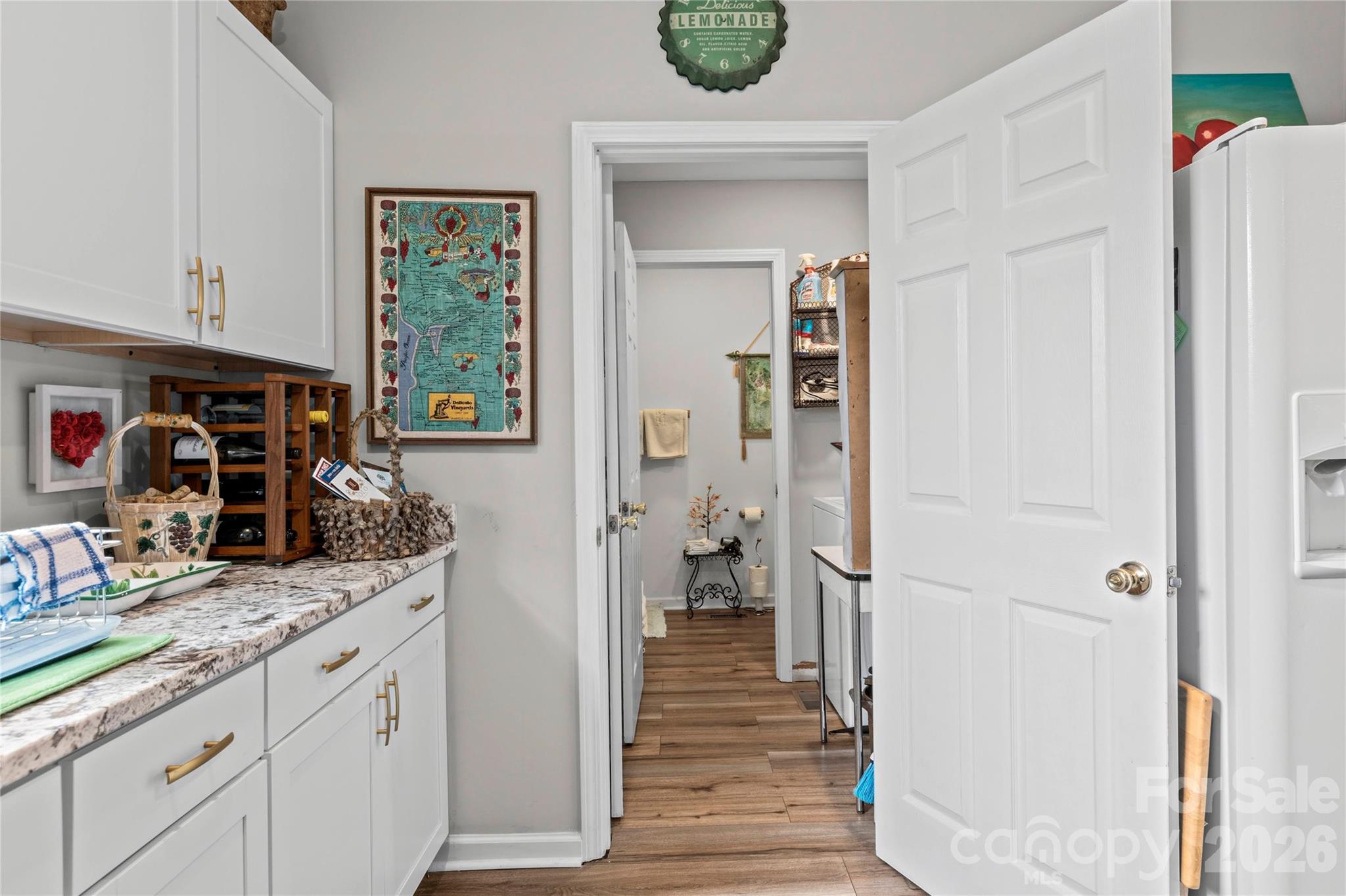 112 Hillcrest Street — Jonesville