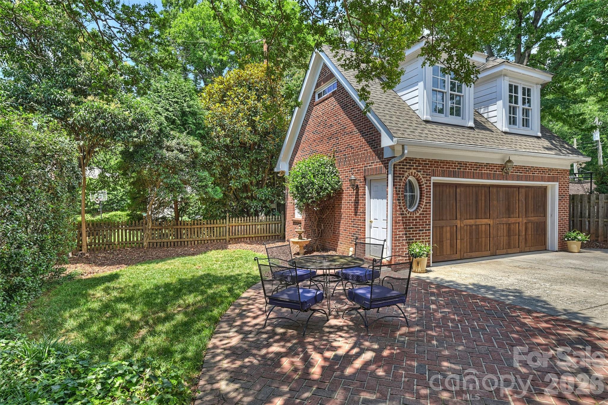 2126 Dilworth Road E — Charlotte
