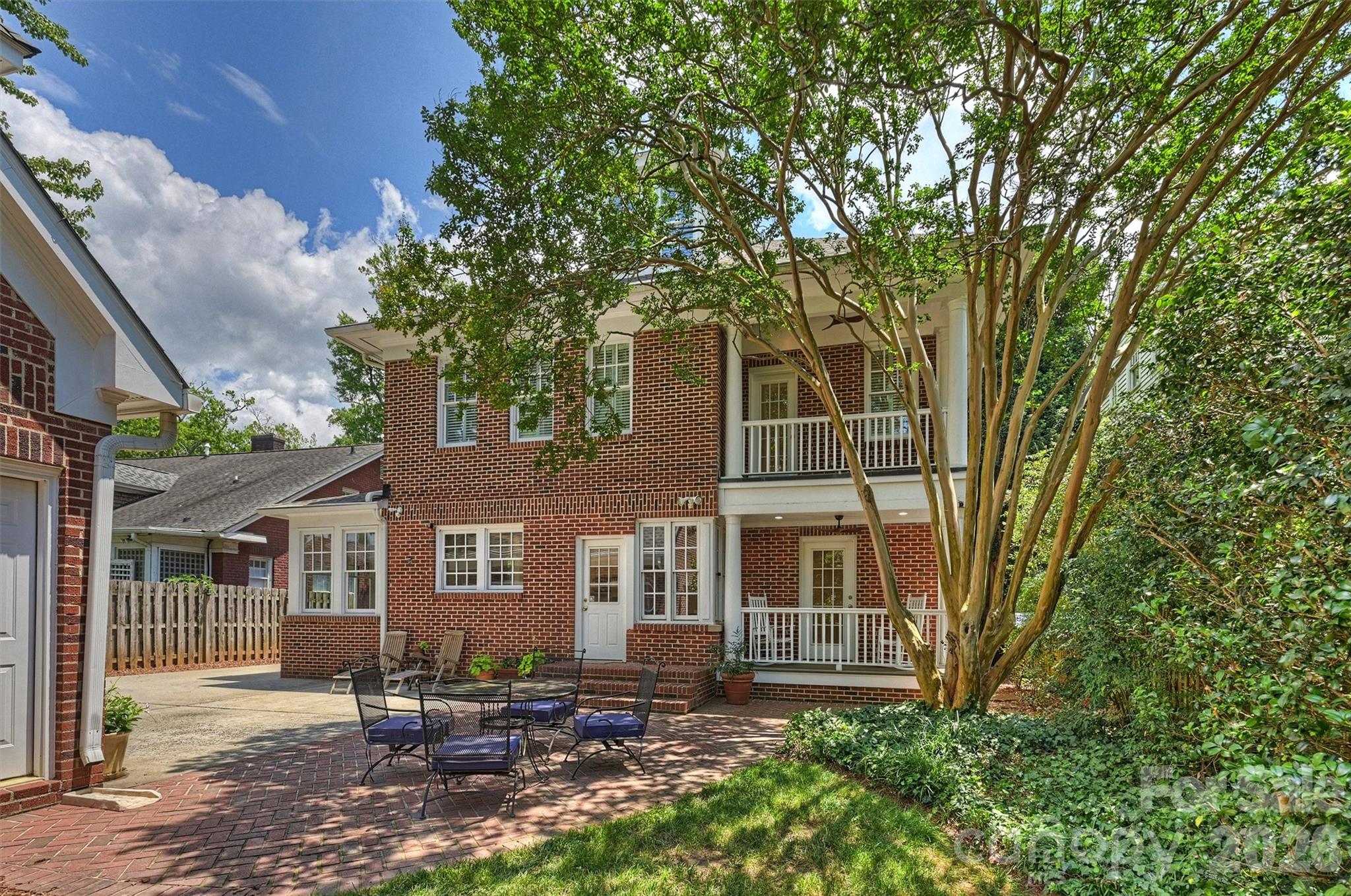2126 Dilworth Road E — Charlotte