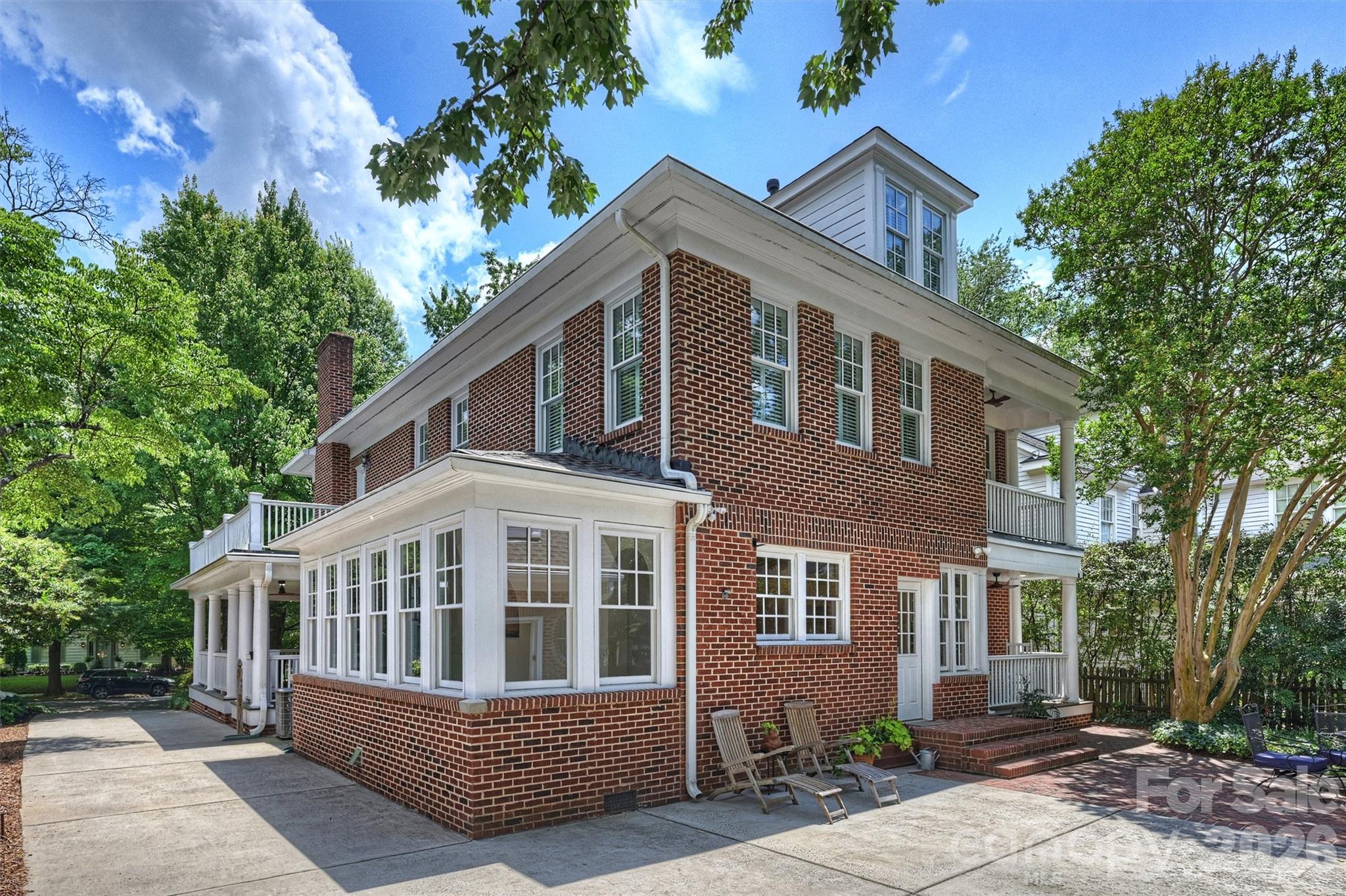 2126 Dilworth Road E — Charlotte