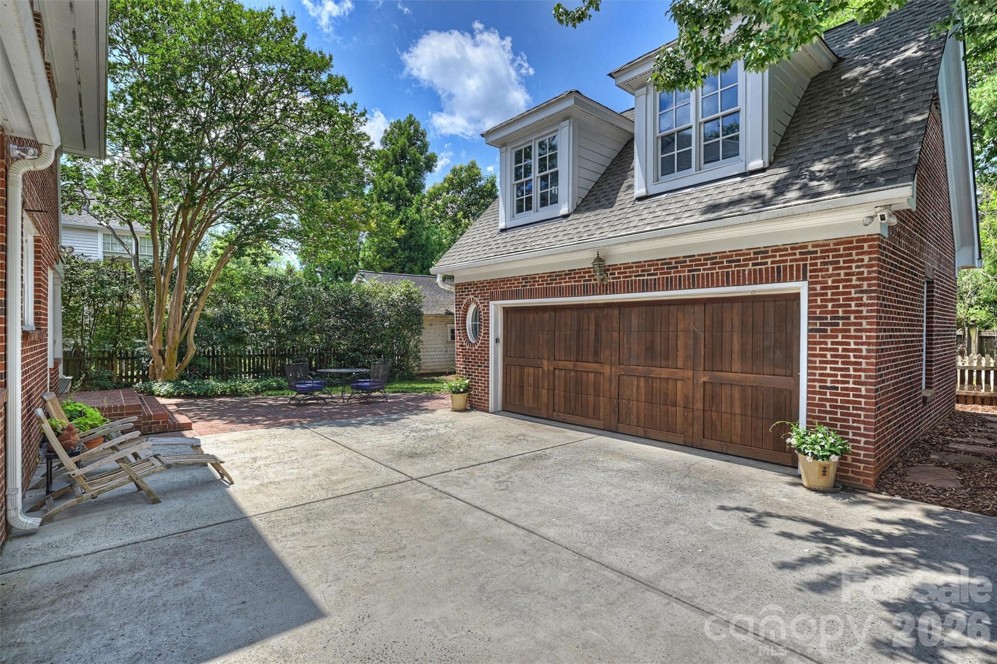 2126 Dilworth Road E — Charlotte