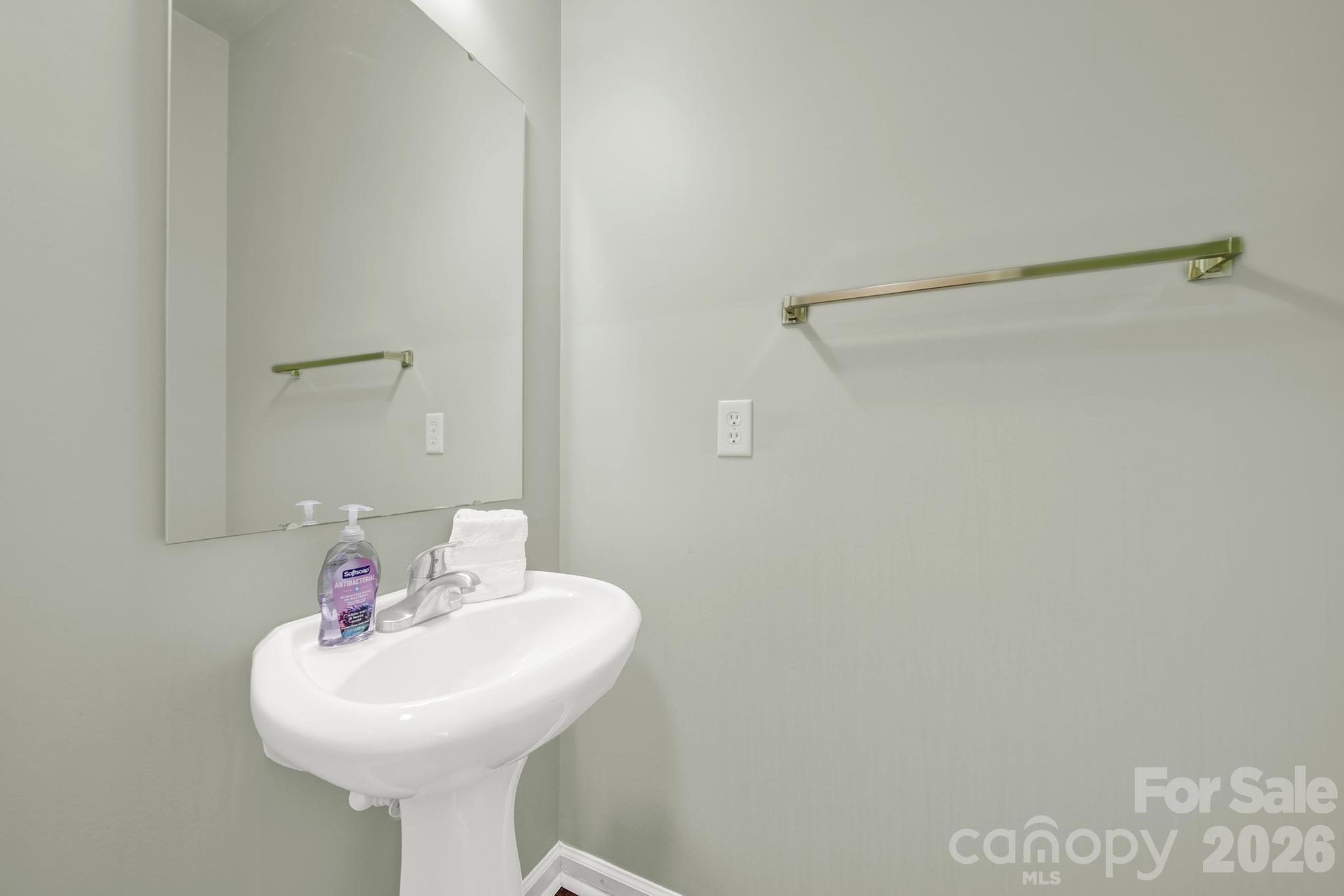 6320 Revlock Court — Charlotte