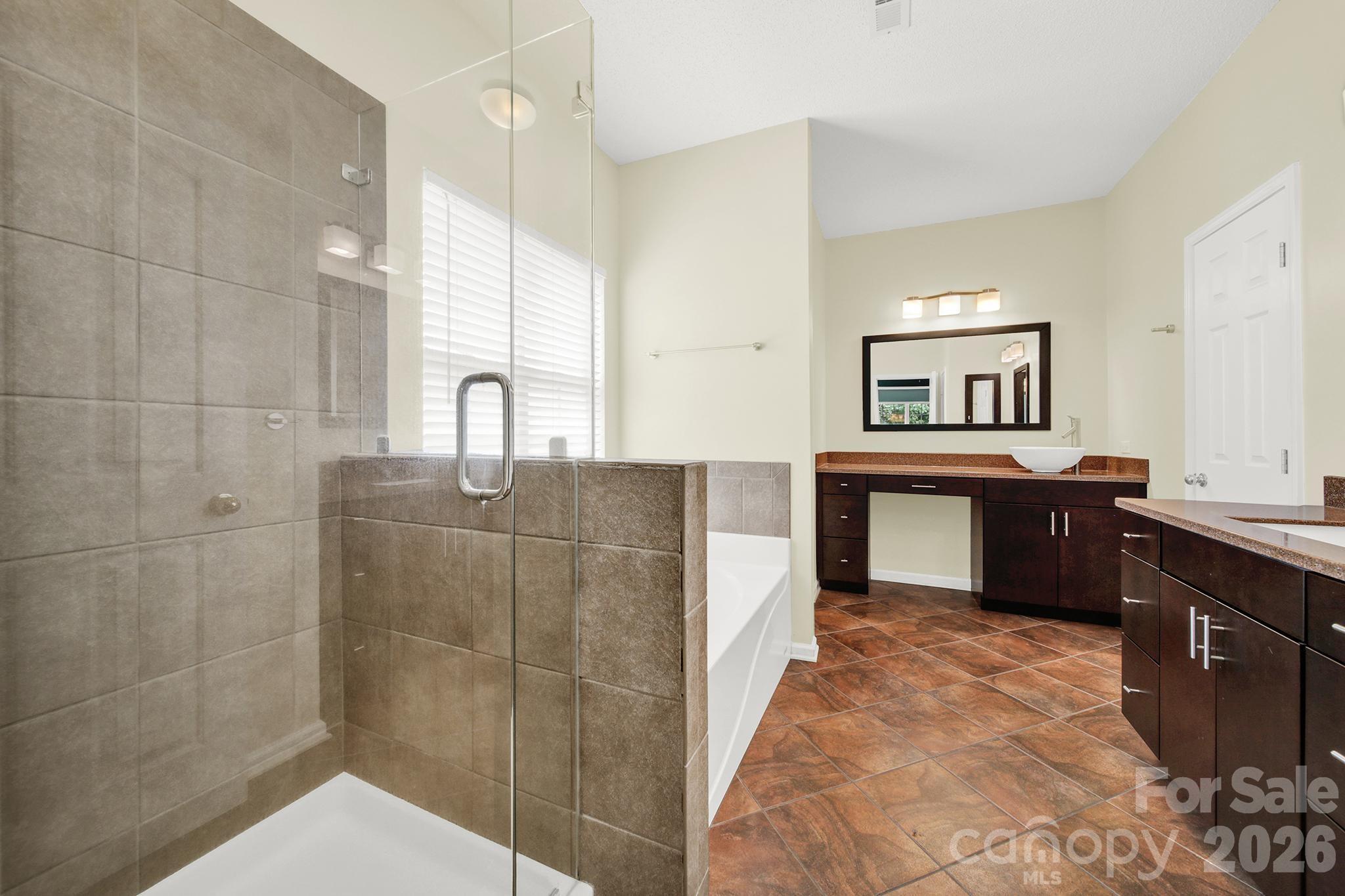 6320 Revlock Court — Charlotte