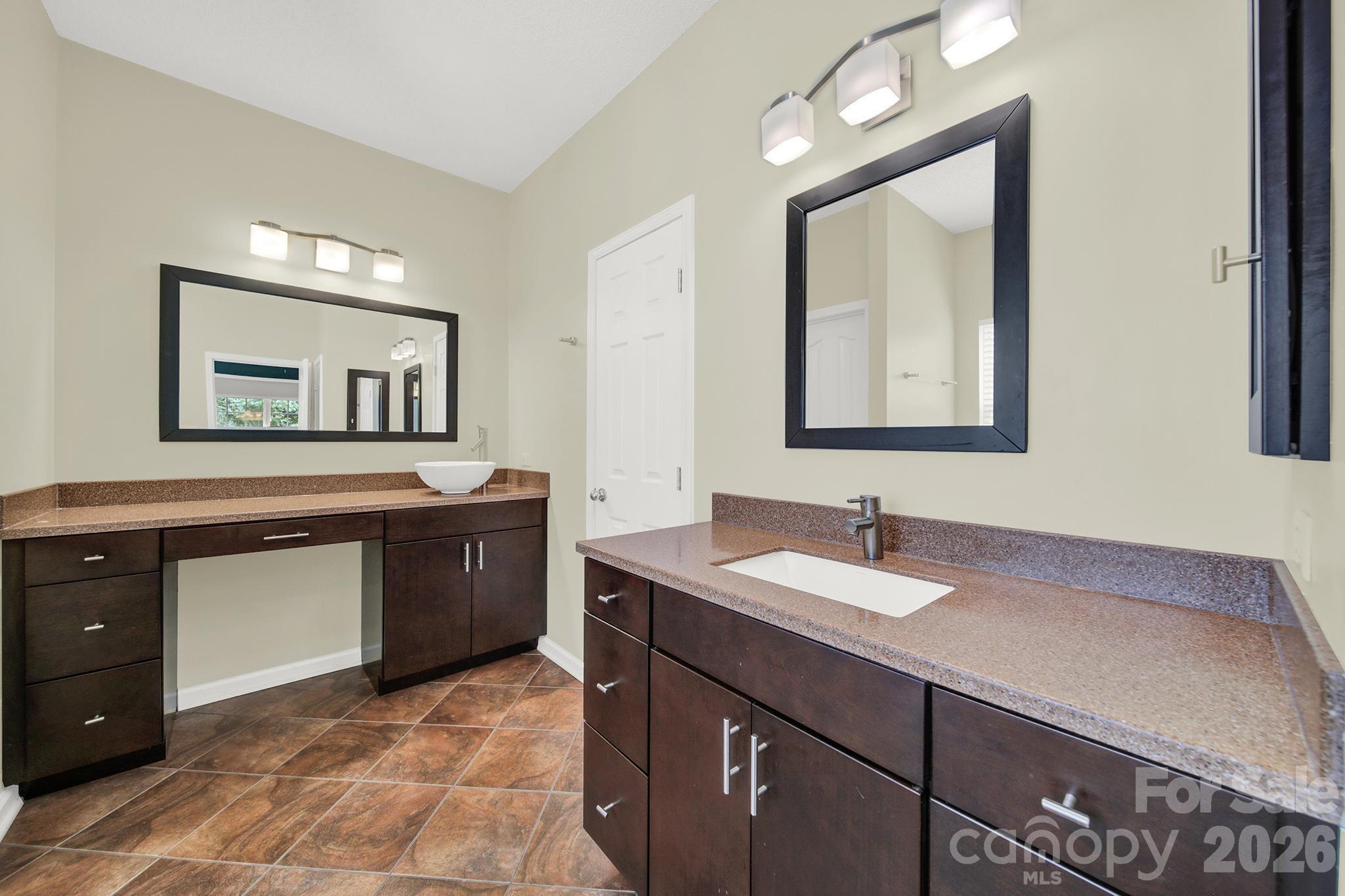 6320 Revlock Court — Charlotte