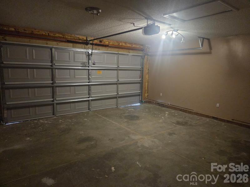 821 Lakehill Road — Charlotte