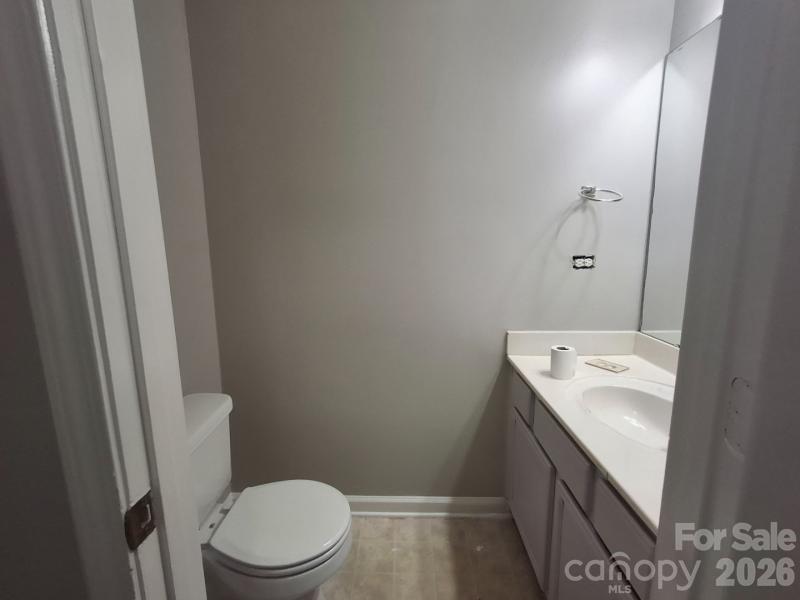 821 Lakehill Road — Charlotte