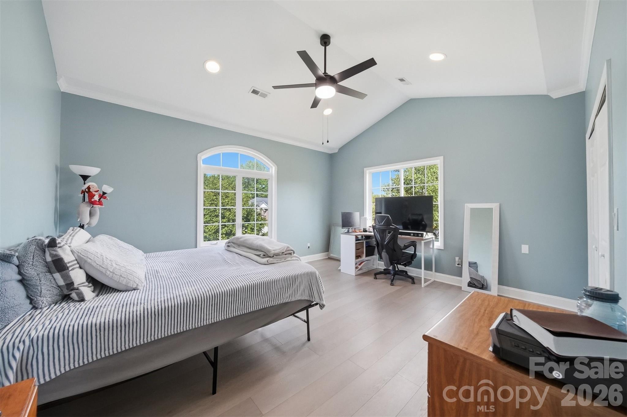 1360 Sweetbriar Lane — Hickory