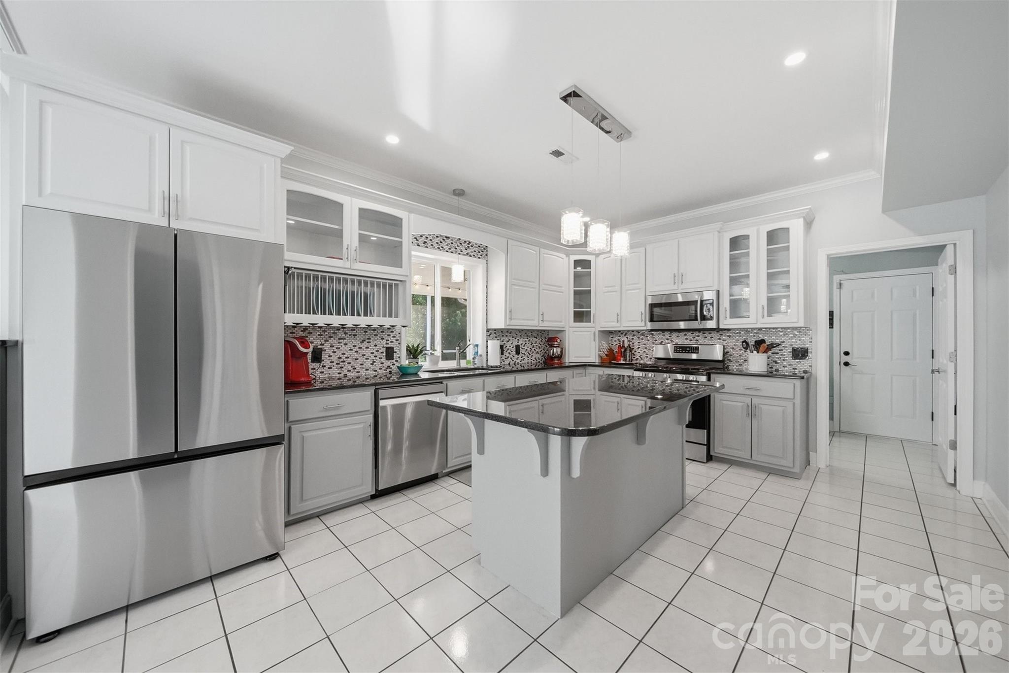 1360 Sweetbriar Lane — Hickory