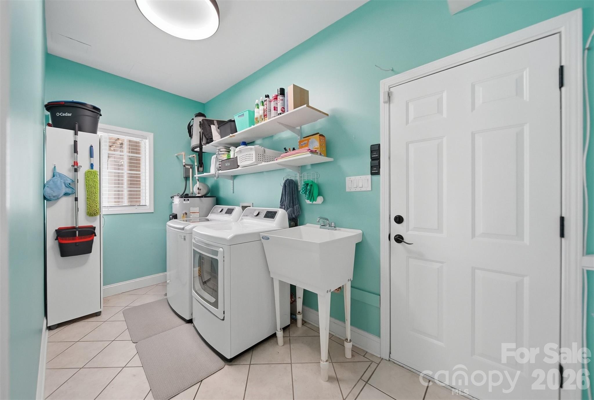 1360 Sweetbriar Lane — Hickory