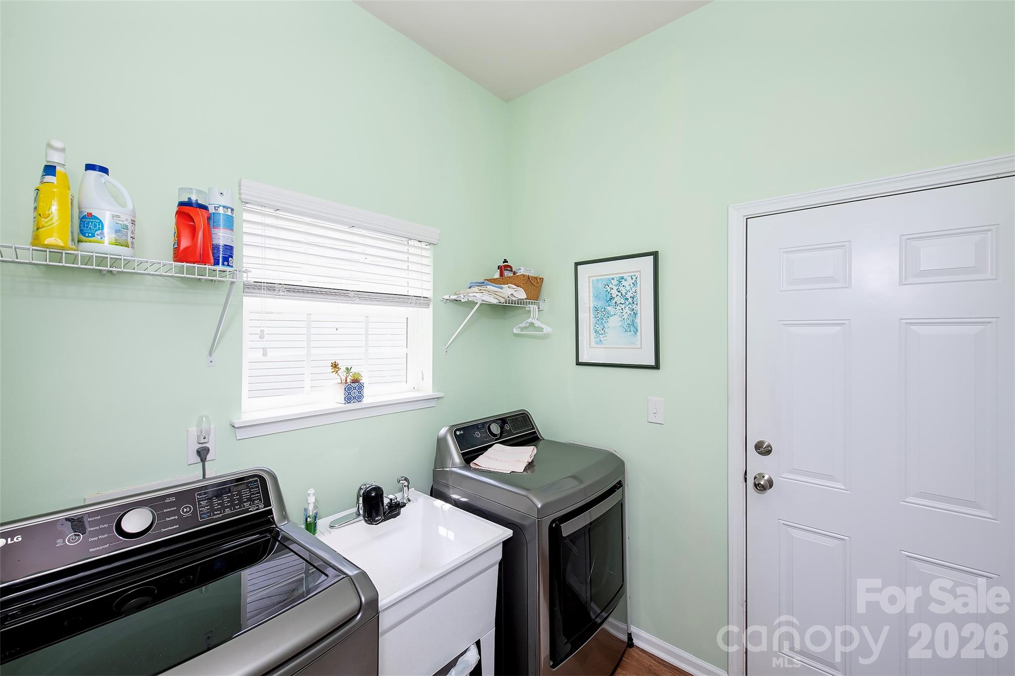6103 Breckfield Court — Charlotte